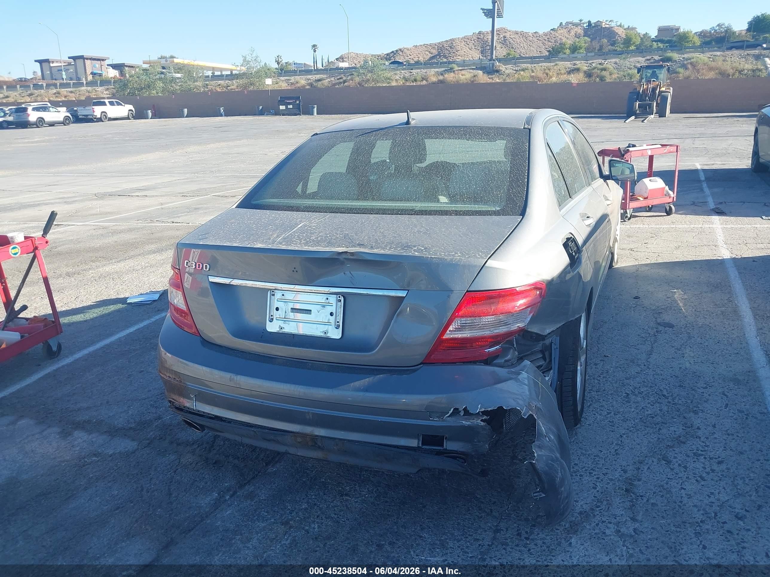 2010 Mercedes-benz C 300 Sport Silver vin: WDDGF5EB3AR109639