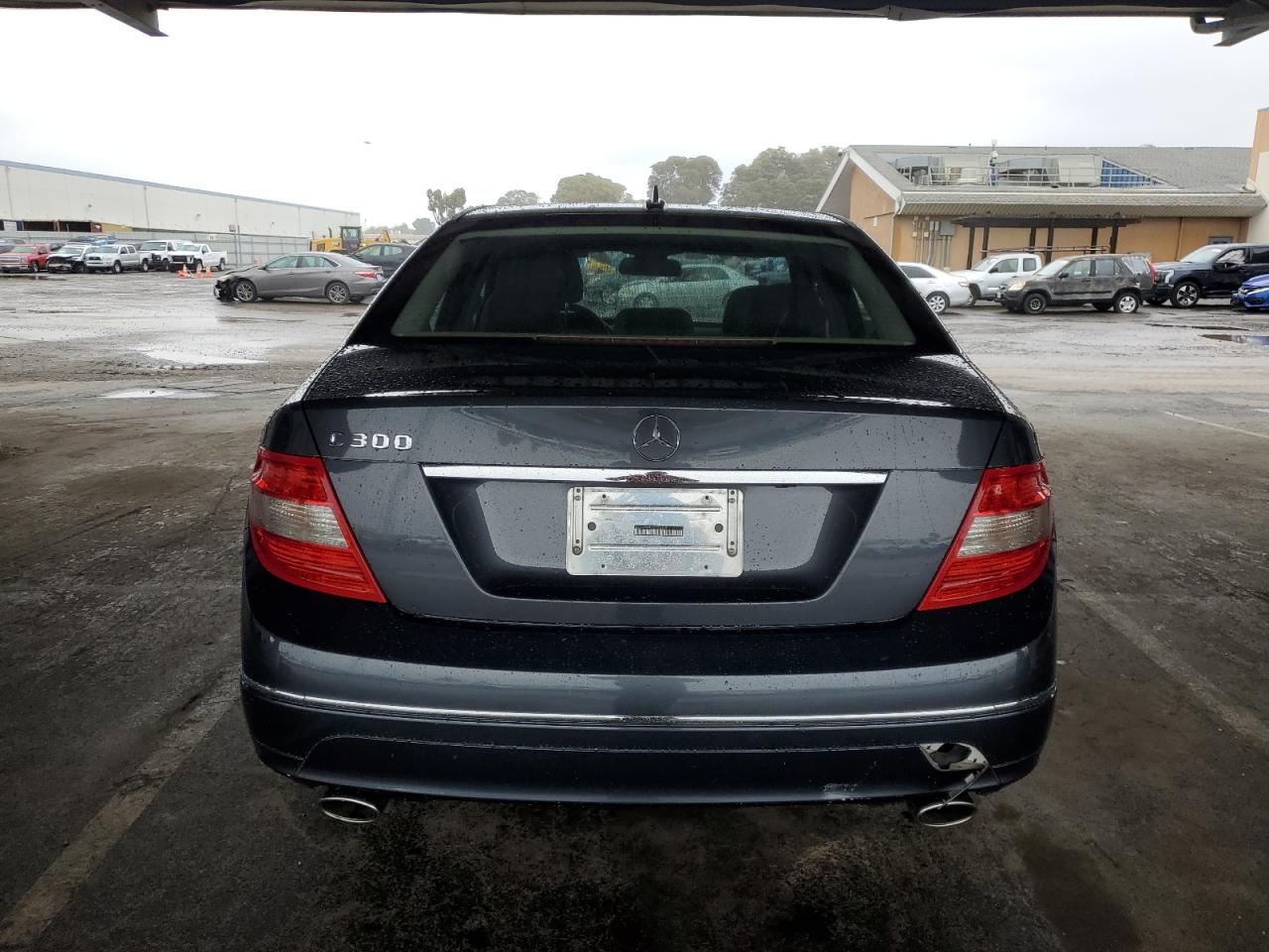 2011 Mercedes-benz C 300 Серый vin: WDDGF5EB3BR156199