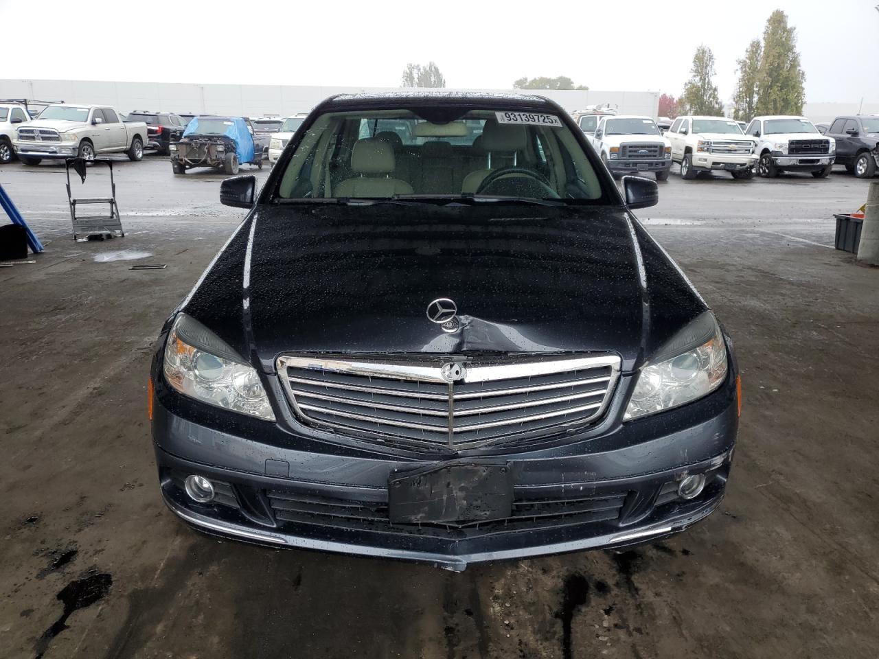 2011 Mercedes-benz C 300 Серый vin: WDDGF5EB3BR156199
