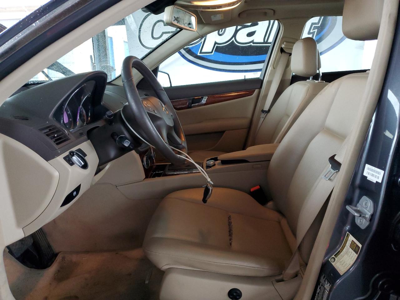 2011 Mercedes-benz C 300 Серый vin: WDDGF5EB3BR156199