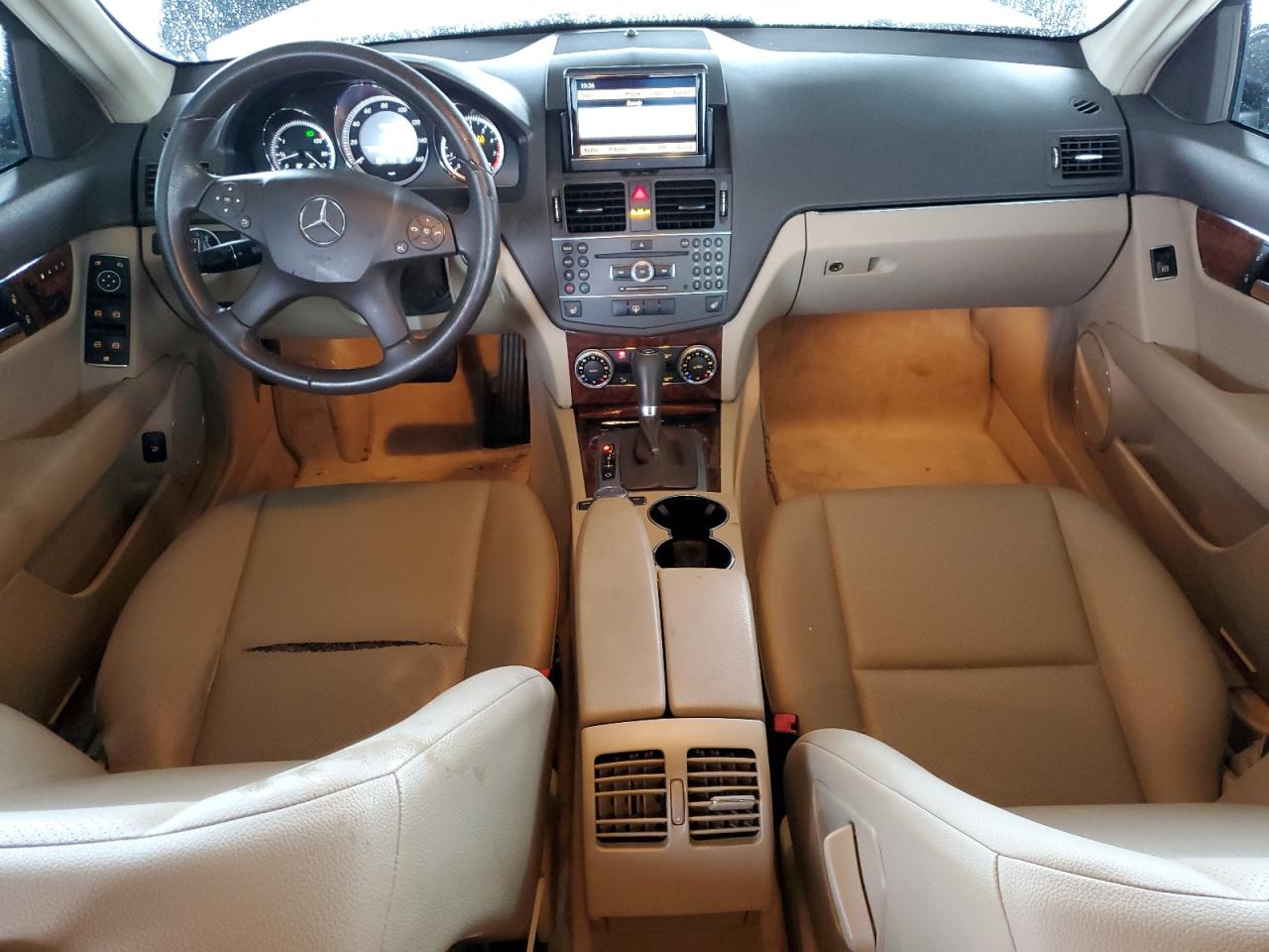 2011 Mercedes-benz C 300 Серый vin: WDDGF5EB3BR156199