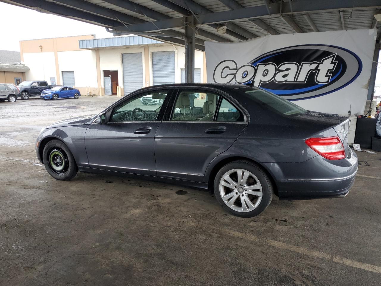 2011 Mercedes-benz C 300 Серый vin: WDDGF5EB3BR156199