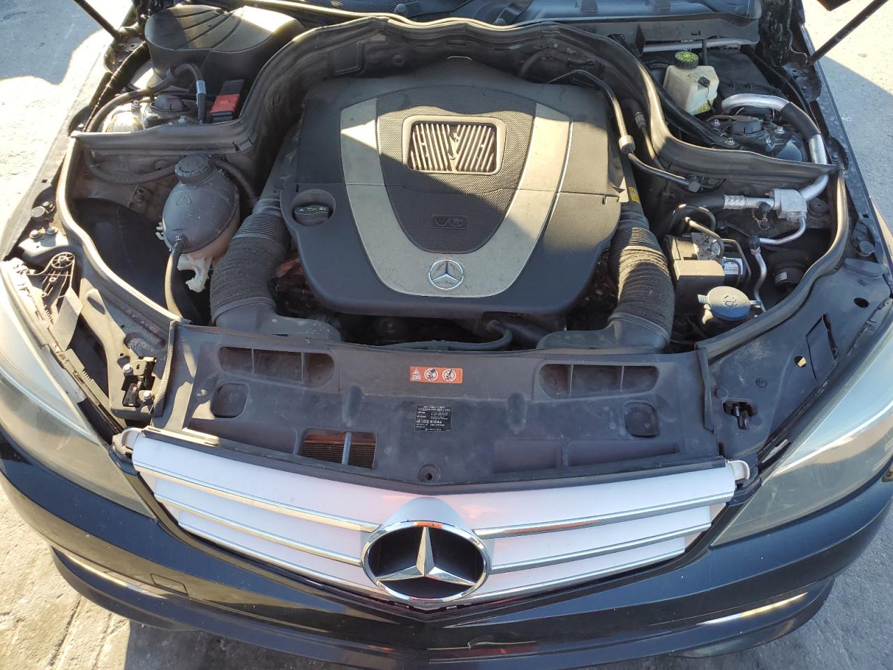 2011 Mercedes-benz C 300 Черный vin: WDDGF5EB3BR156655
