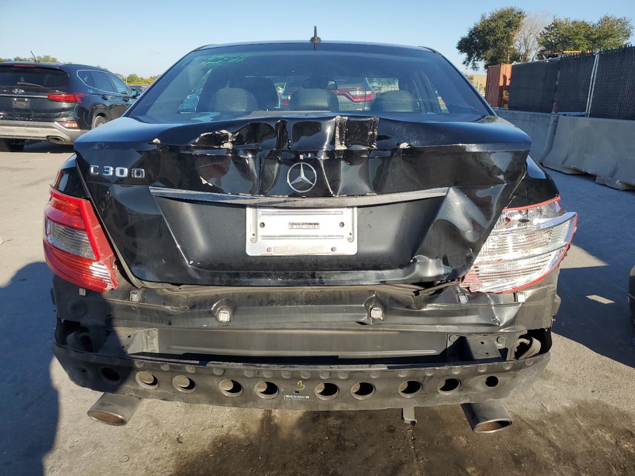 2011 Mercedes-benz C 300 Черный vin: WDDGF5EB3BR156655