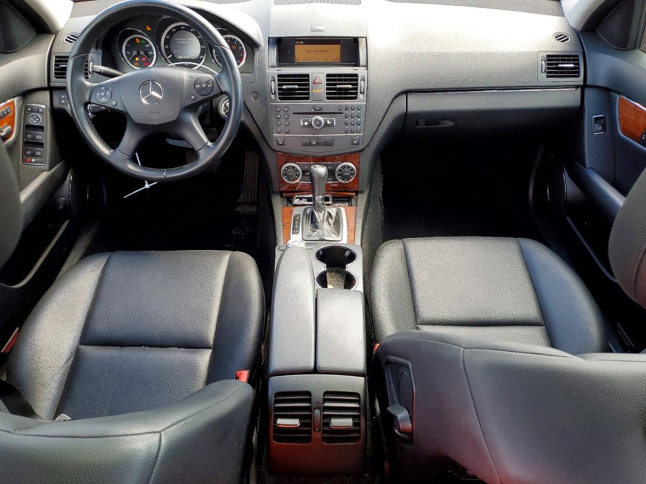 2011 Mercedes-benz C 300 Черный vin: WDDGF5EB3BR158454