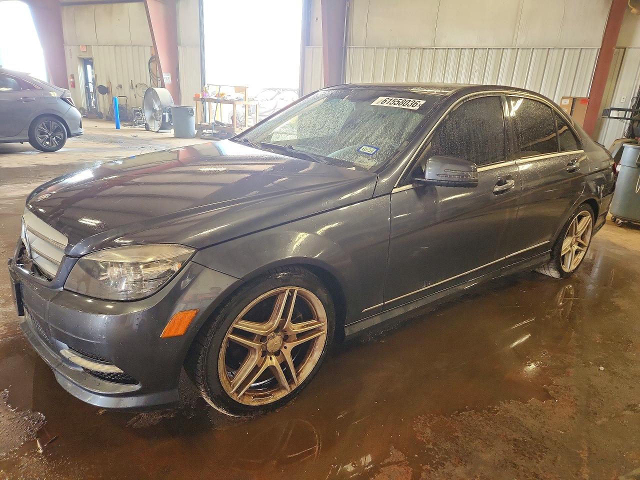 2011 Mercedes-benz C 300 Gray vin: WDDGF5EB3BR168675