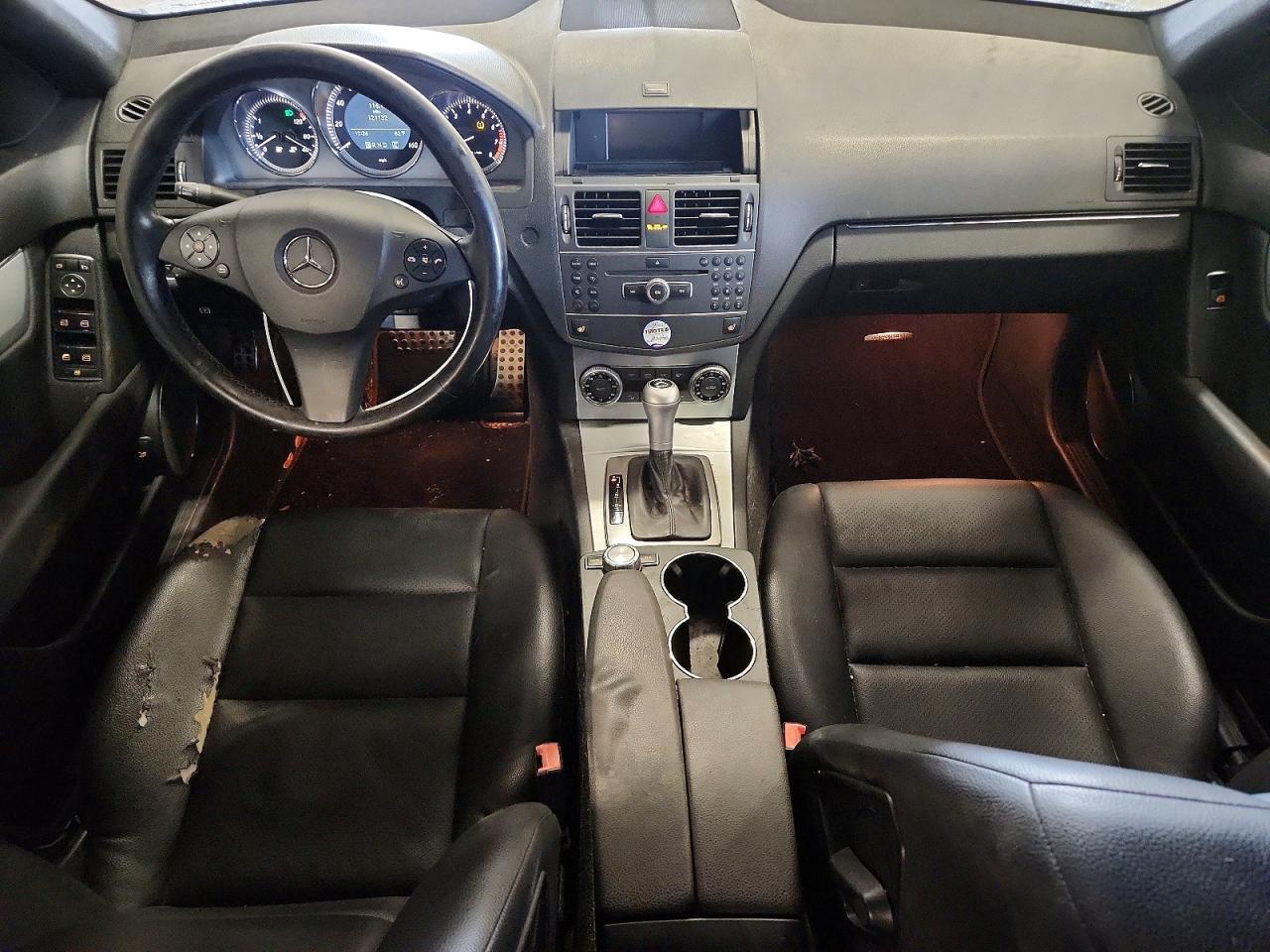 2011 Mercedes-benz C 300 Gray vin: WDDGF5EB3BR168675