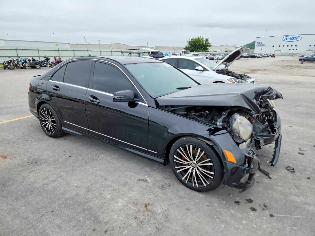2011 Mercedes-benz C 300 Black vin: WDDGF5EB3BR170264