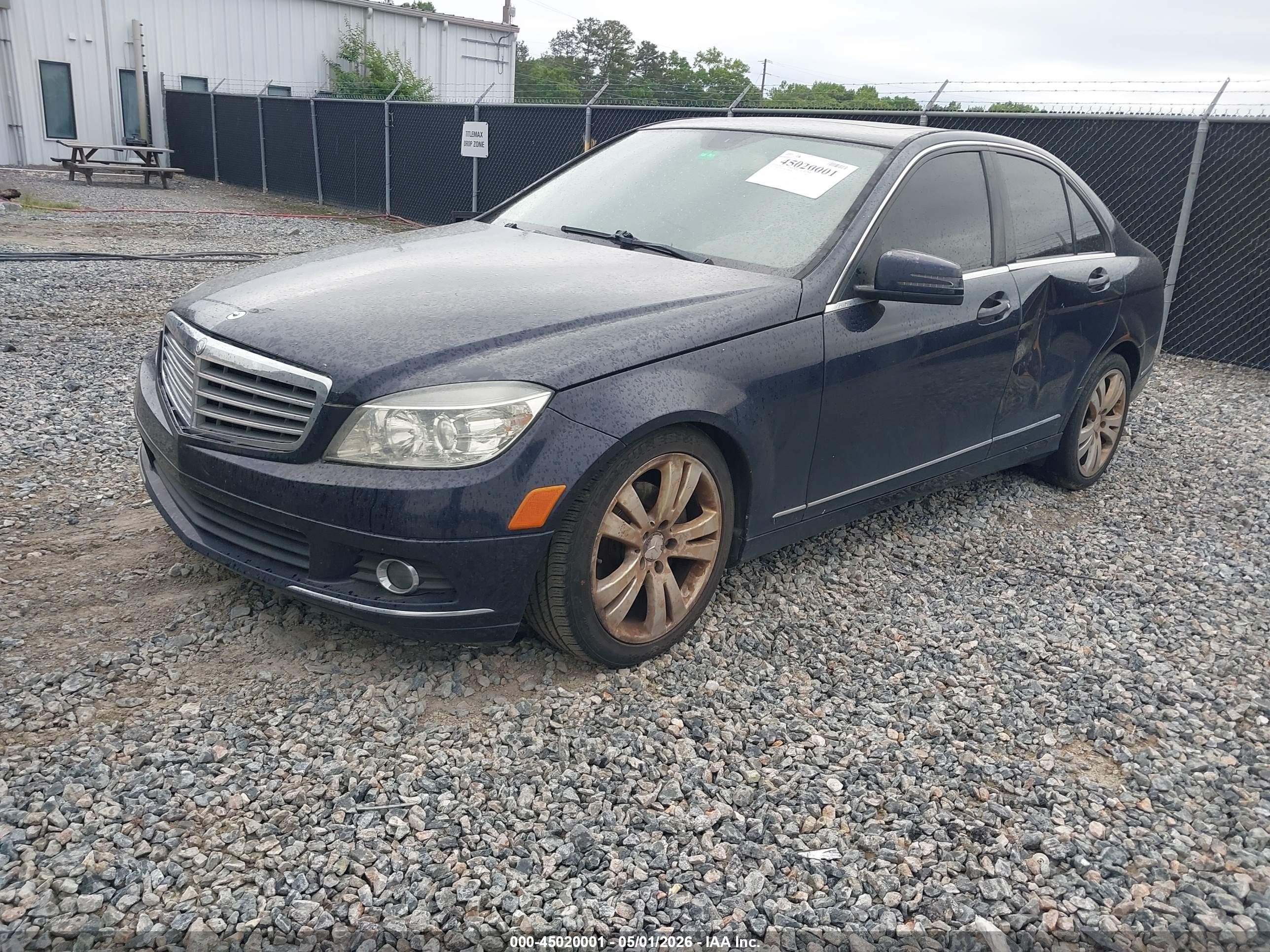 2011 Mercedes-benz C 300 Luxury/sport Blue vin: WDDGF5EB3BR171401