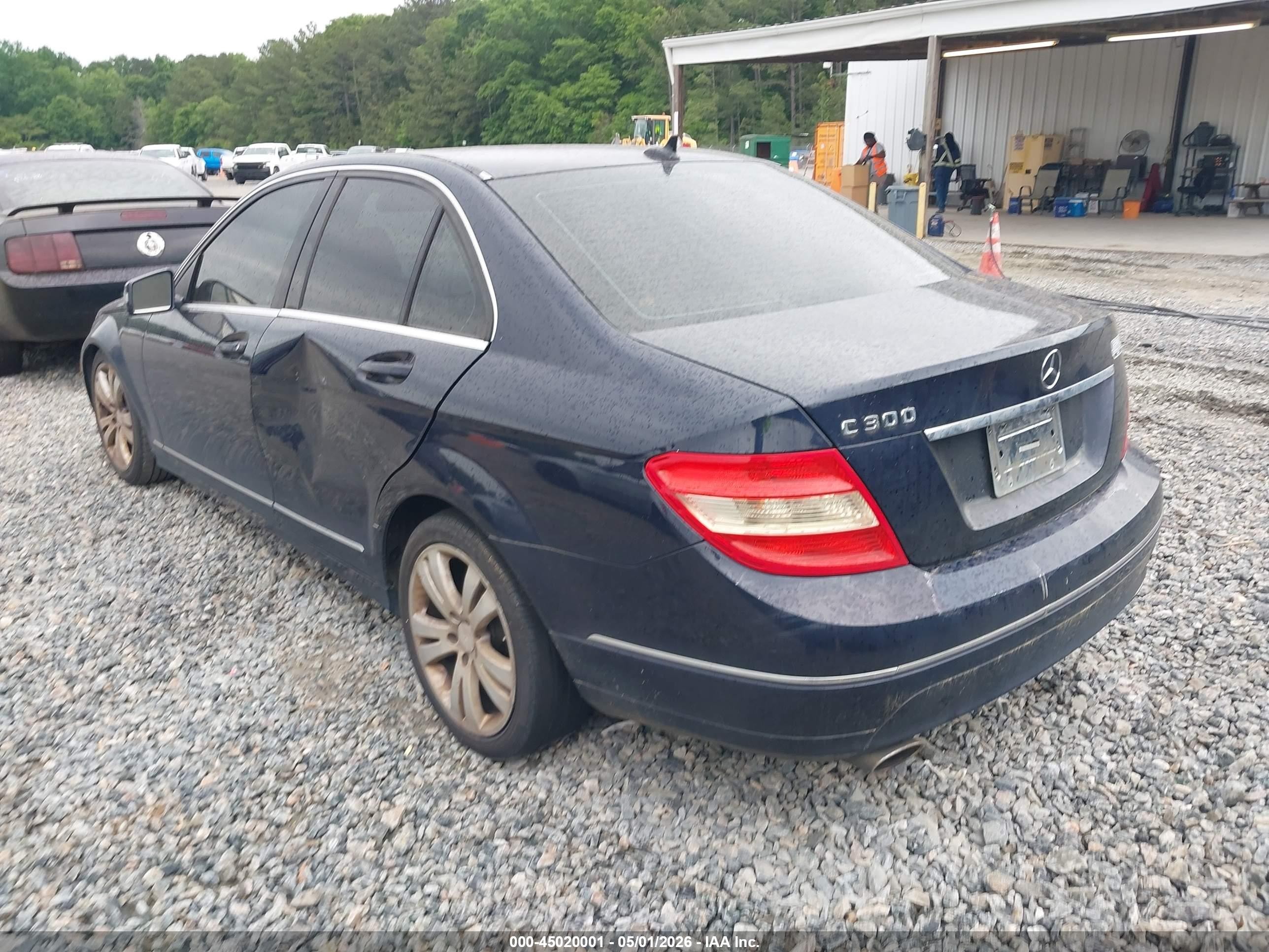 2011 Mercedes-benz C 300 Luxury/sport Blue vin: WDDGF5EB3BR171401