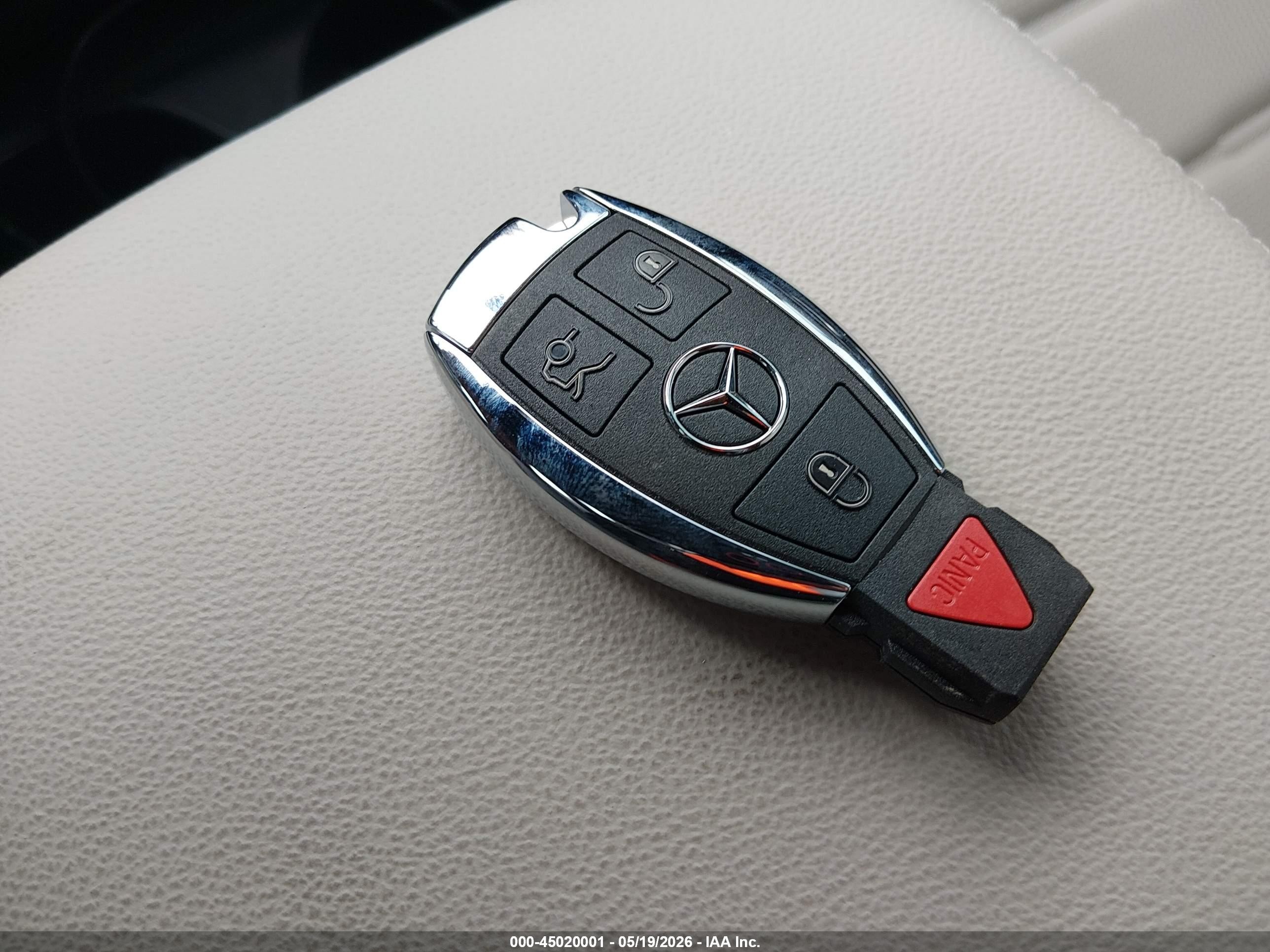 2011 Mercedes-benz C 300 Luxury/sport Blue vin: WDDGF5EB3BR171401
