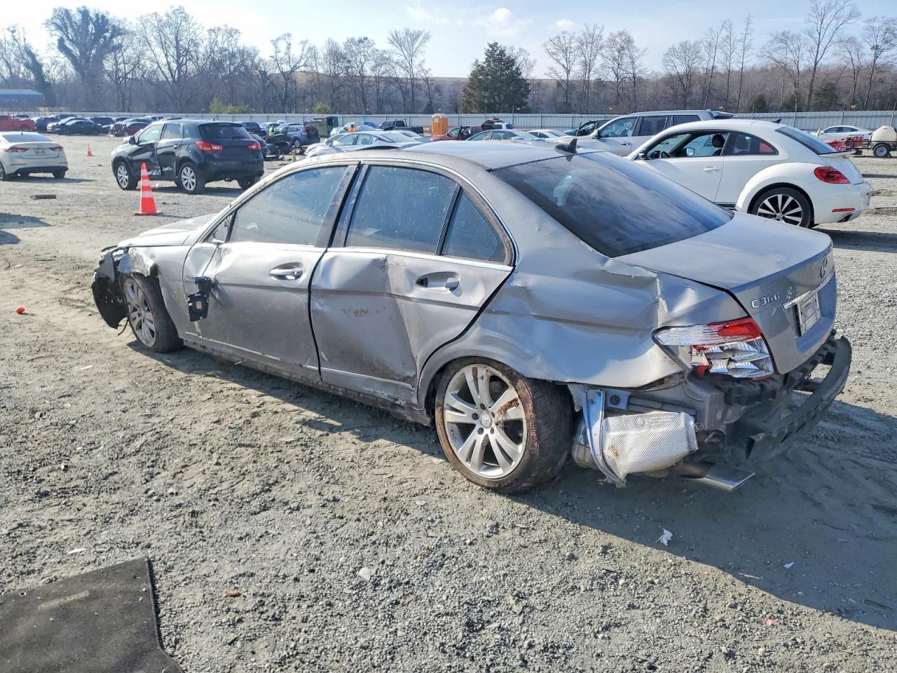 2011 Mercedes-benz C 300 Серебряный vin: WDDGF5EB3BR181216