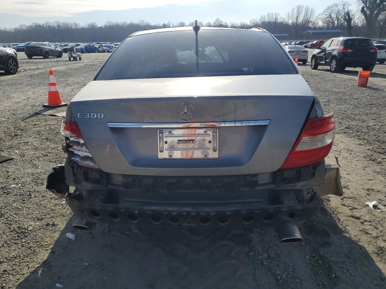 2011 Mercedes-benz C 300 Серебряный vin: WDDGF5EB3BR181216