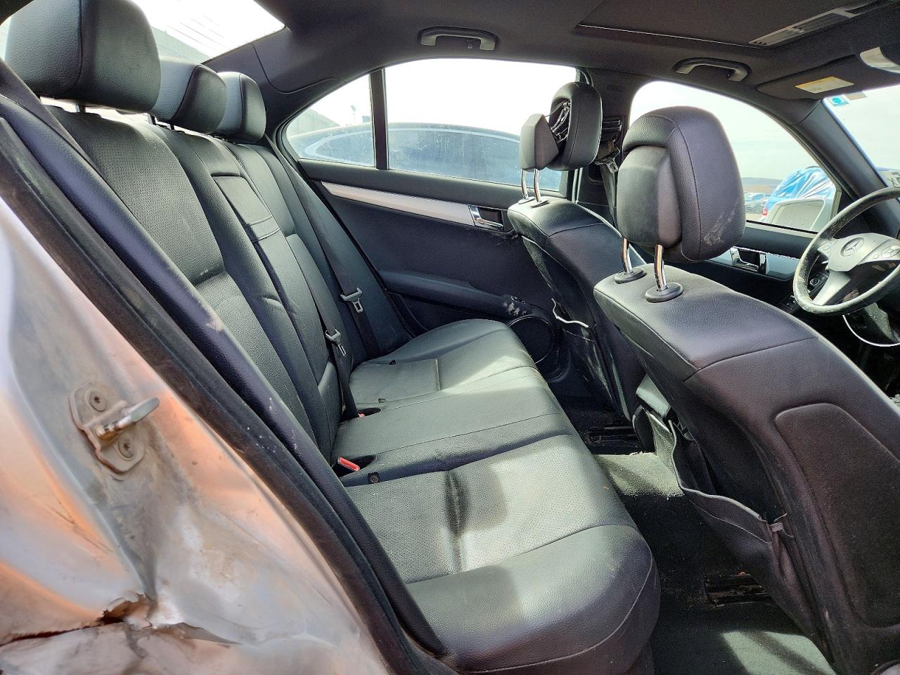 2010 Mercedes-benz C 300 Silver vin: WDDGF5EB4AF379965