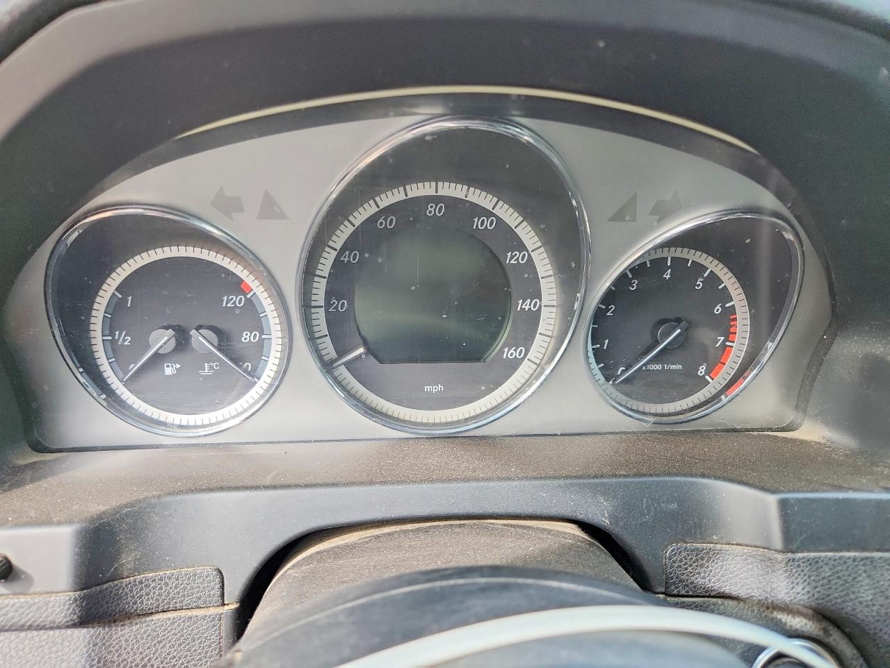 2010 Mercedes-benz C 300 Silver vin: WDDGF5EB4AF379965