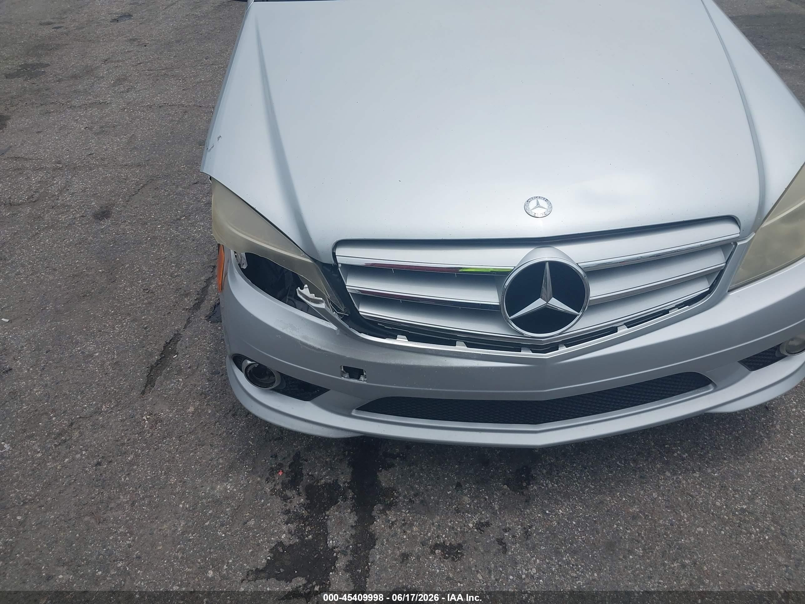 2010 Mercedes-benz C 300 Sport Silver vin: WDDGF5EB4AR103025