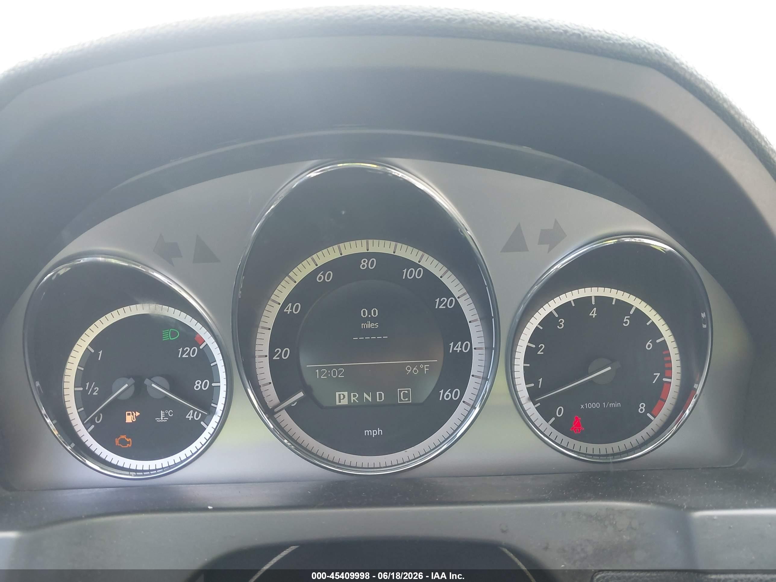 2010 Mercedes-benz C 300 Sport Silver vin: WDDGF5EB4AR103025