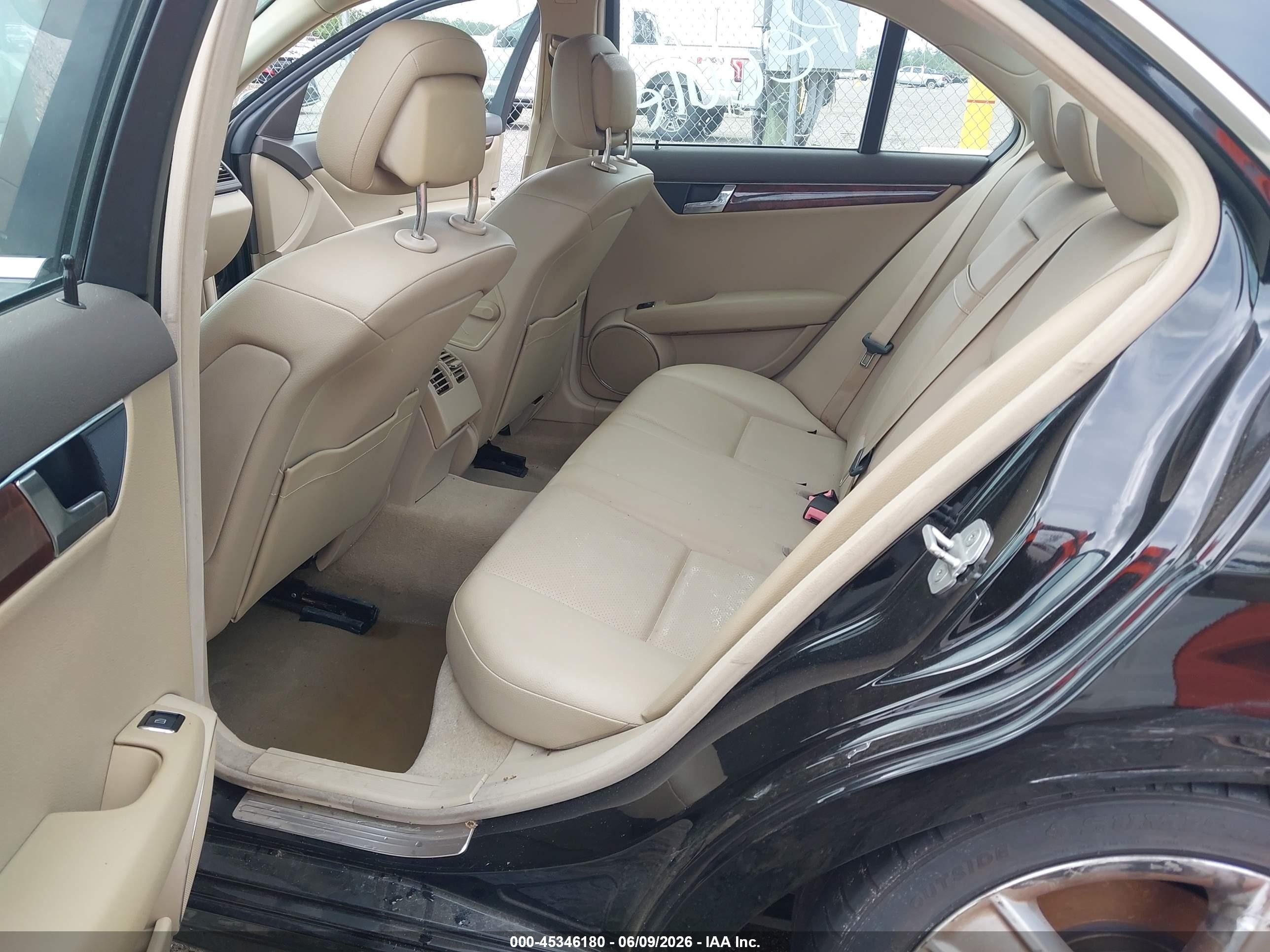 2010 Mercedes-benz C 300 Sport Black vin: WDDGF5EB4AR118785