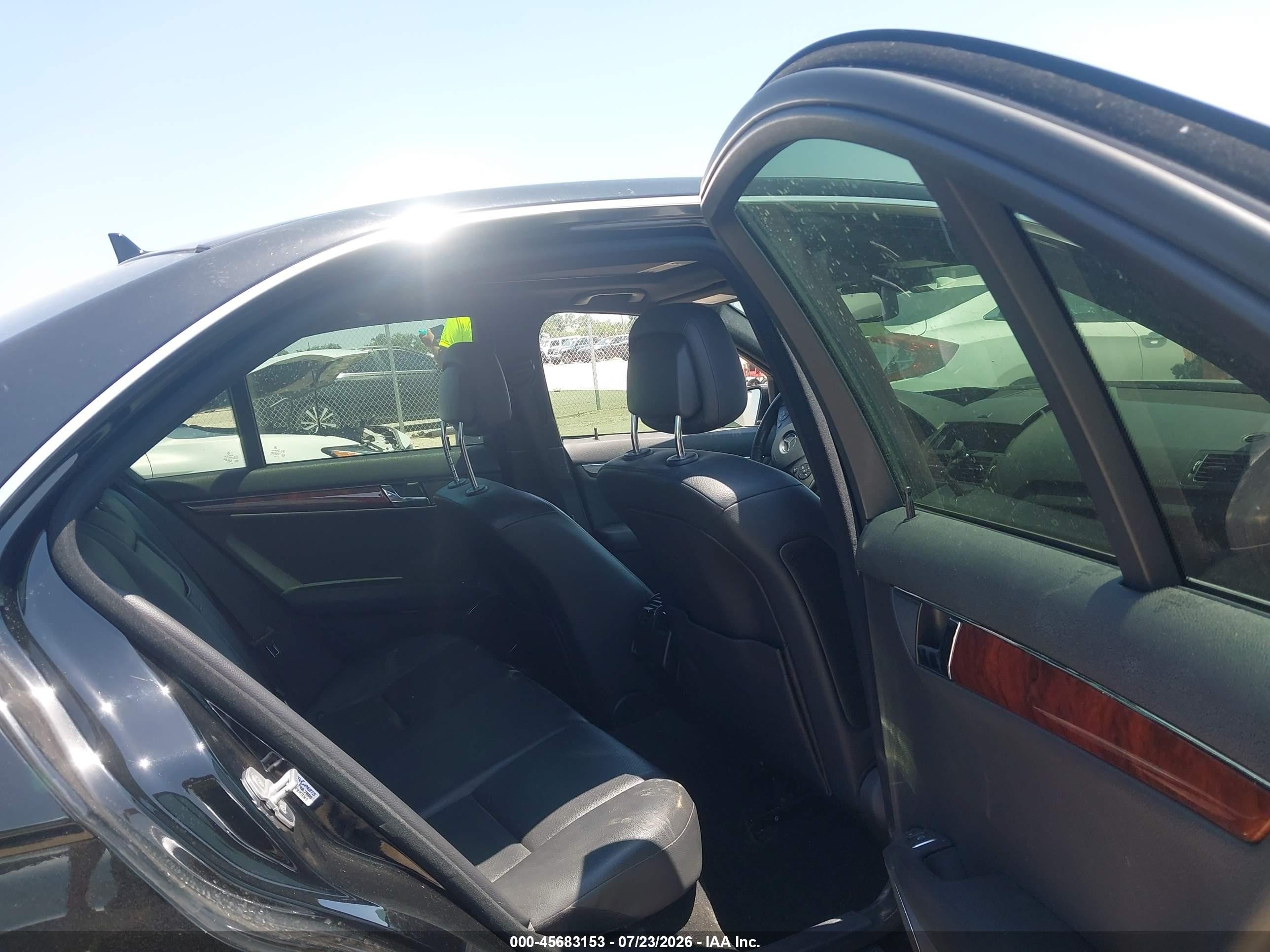 2011 Mercedes-benz C 300 Sport Black vin: WDDGF5EB4BA465968