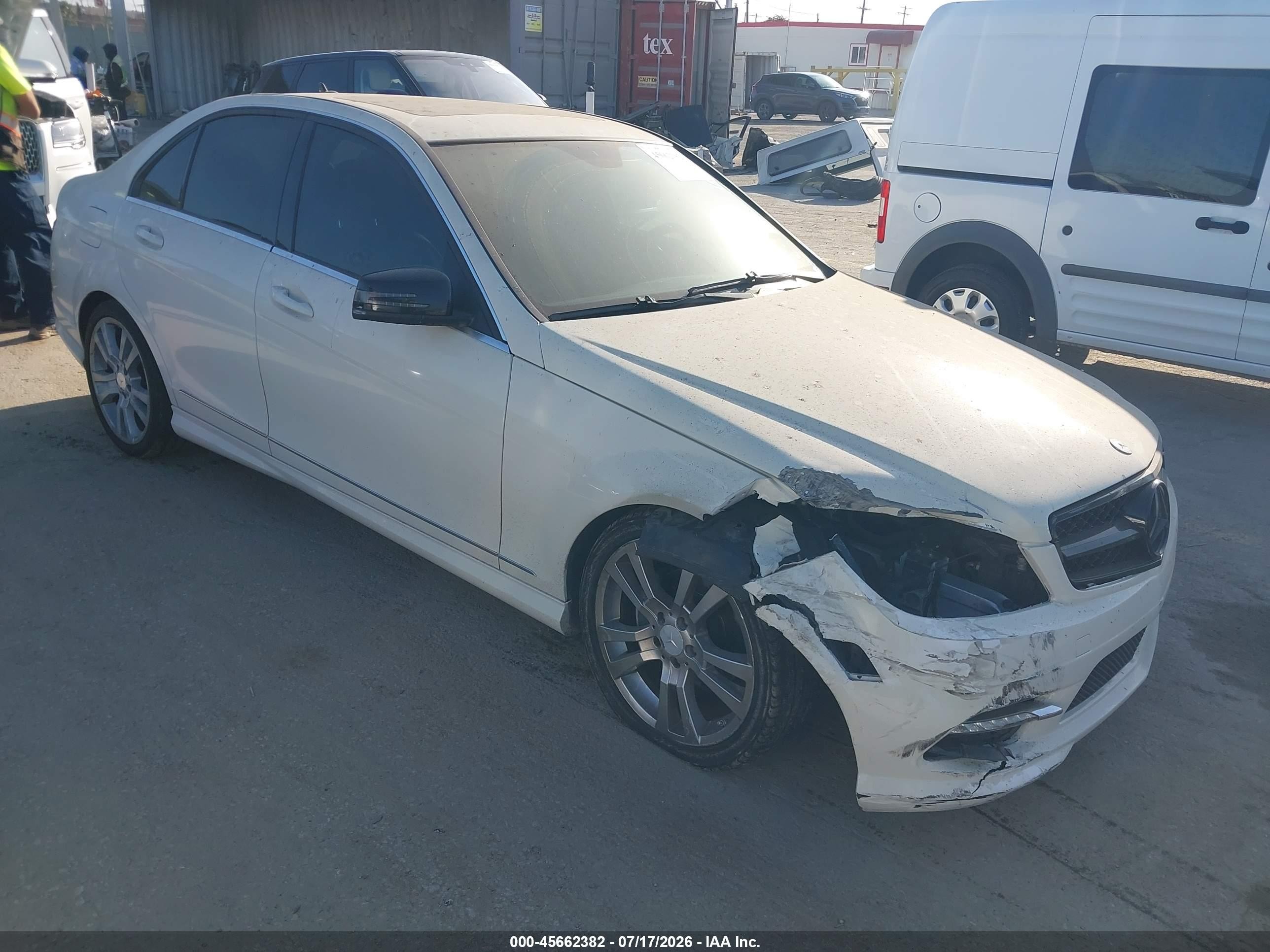 2011 Mercedes-benz C 300 Luxury/sport White vin: WDDGF5EB4BF653568