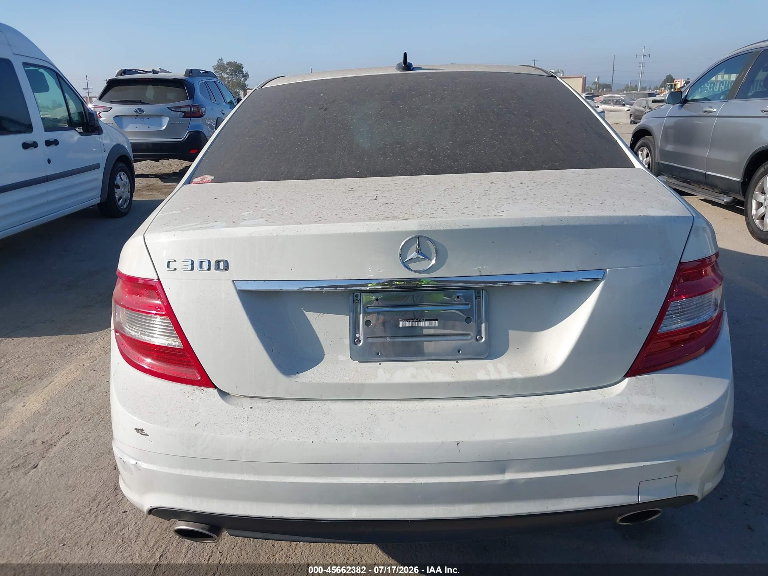2011 Mercedes-benz C 300 Luxury/sport White vin: WDDGF5EB4BF653568