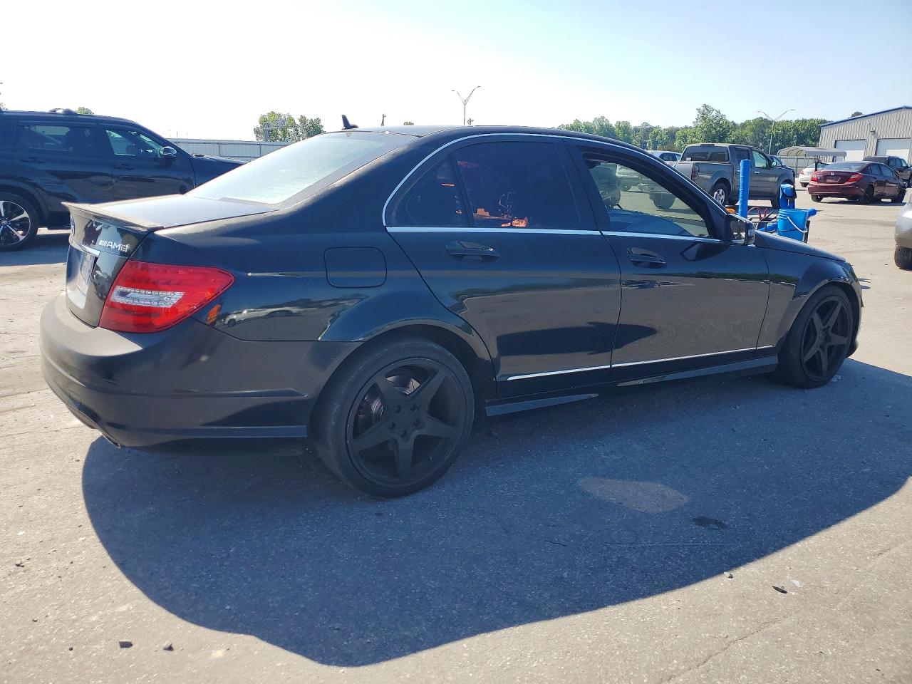 2010 Mercedes-benz C 300 Black vin: WDDGF5EB5AA392432