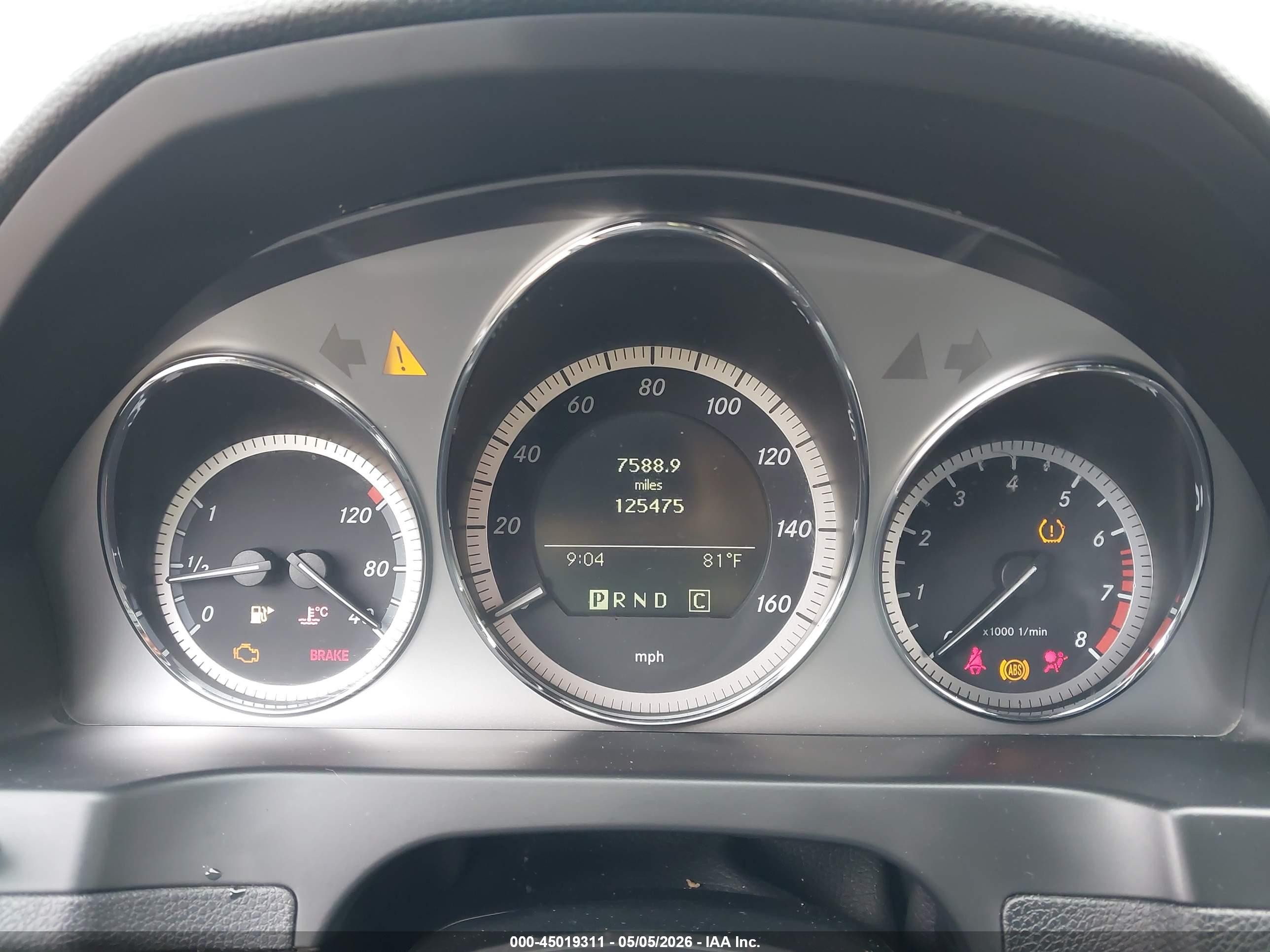 2010 Mercedes-benz C 300 Luxury/sport Белый vin: WDDGF5EB5AF412715