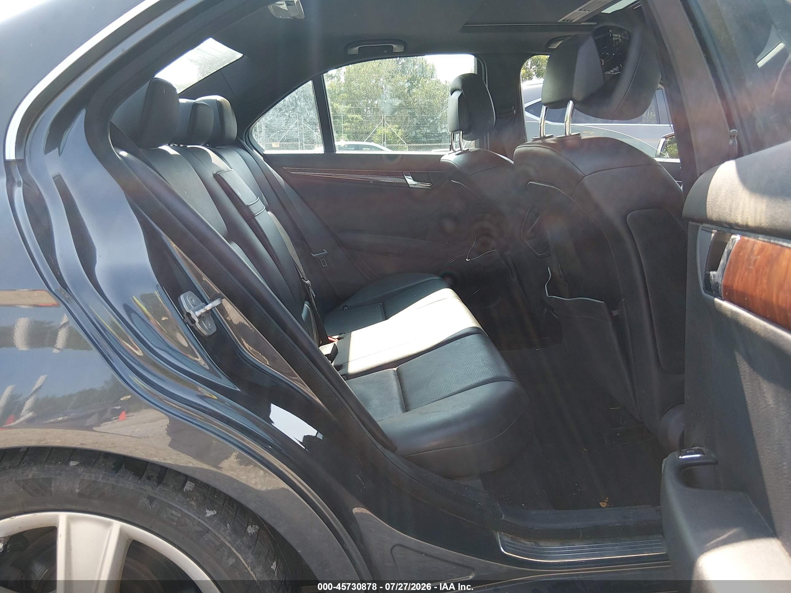 2010 Mercedes-benz C 300 Luxury/sport Черный vin: WDDGF5EB5AF475684