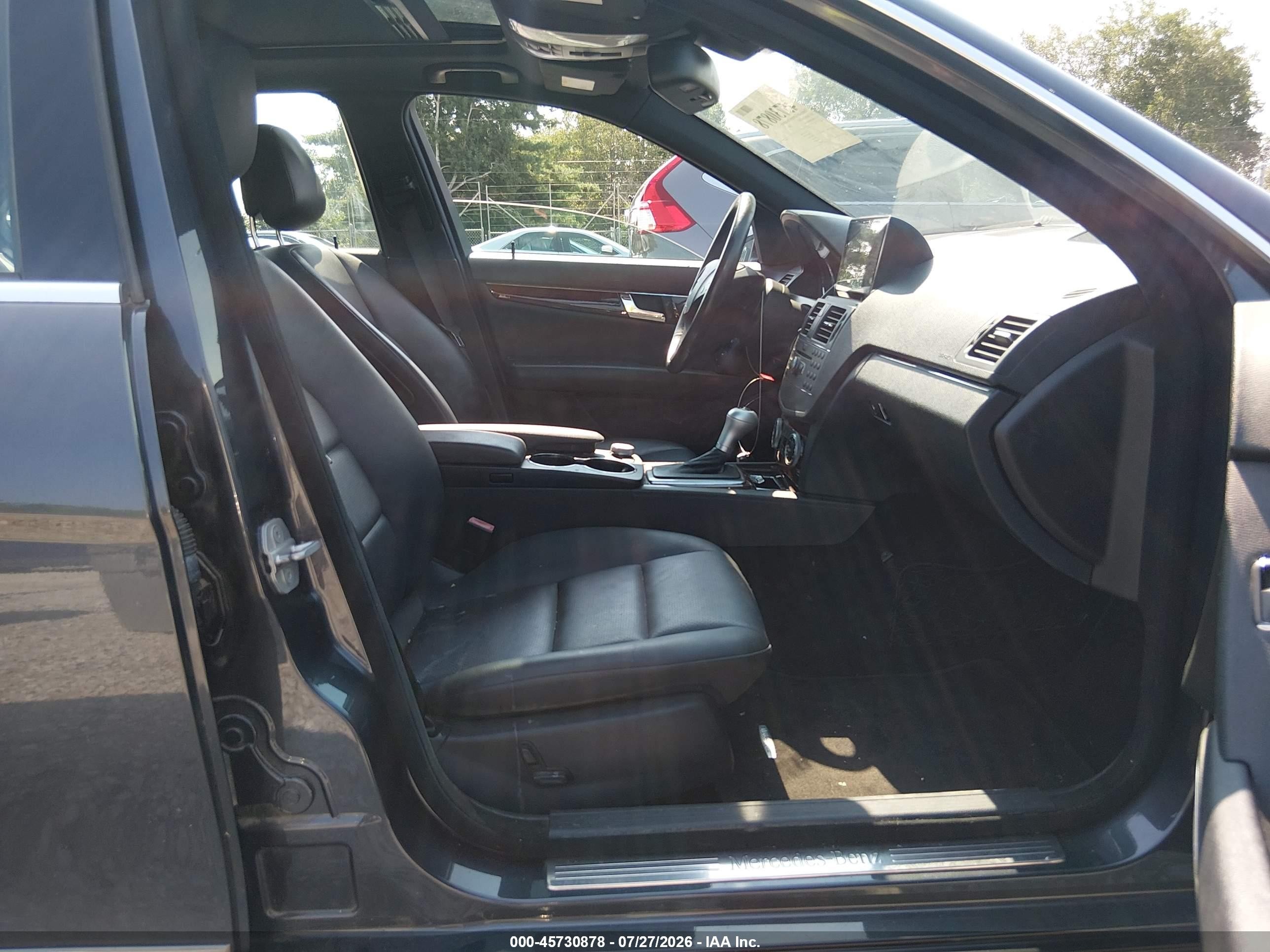 2010 Mercedes-benz C 300 Luxury/sport Черный vin: WDDGF5EB5AF475684