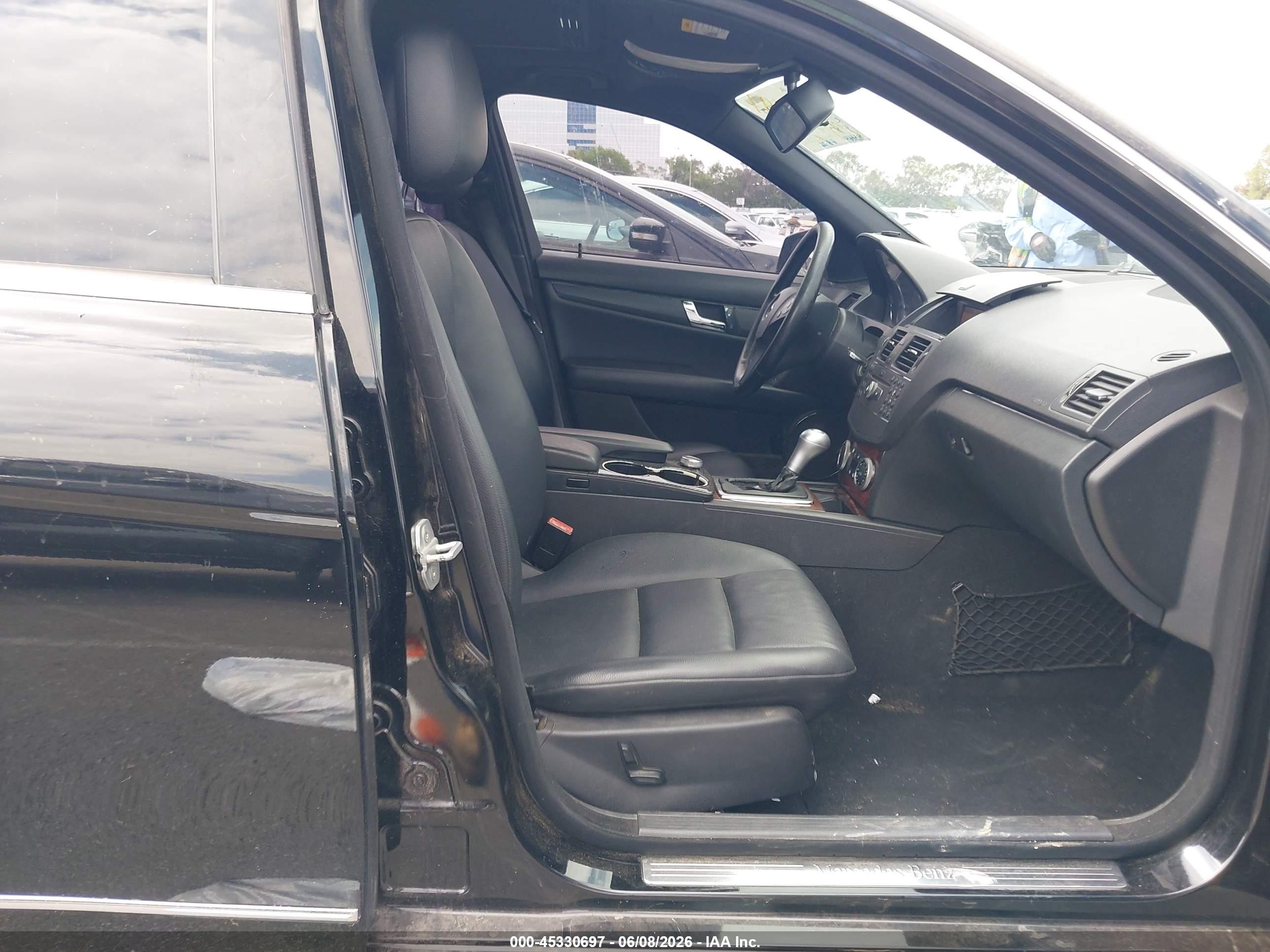 2010 Mercedes-benz C 300 Sport Black vin: WDDGF5EB5AR113367