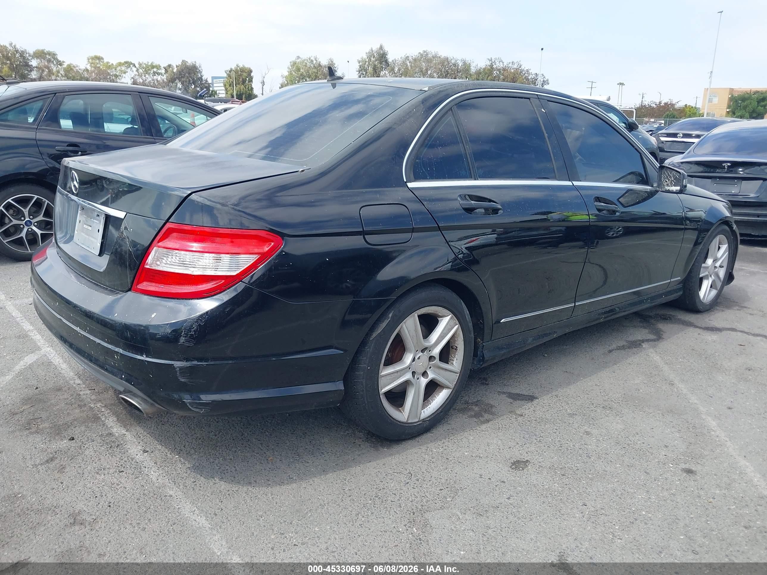2010 Mercedes-benz C 300 Sport Black vin: WDDGF5EB5AR113367