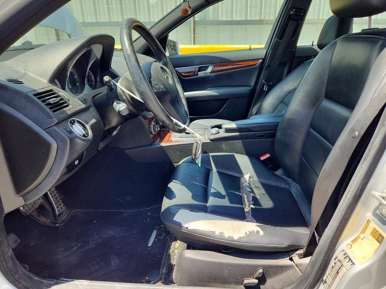 2011 Mercedes-benz C 300 Silver vin: WDDGF5EB5BA459774