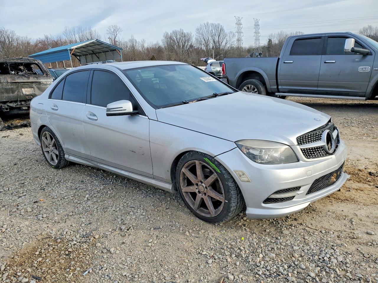 2011 Mercedes-benz C 300 Серебряный vin: WDDGF5EB5BA460732