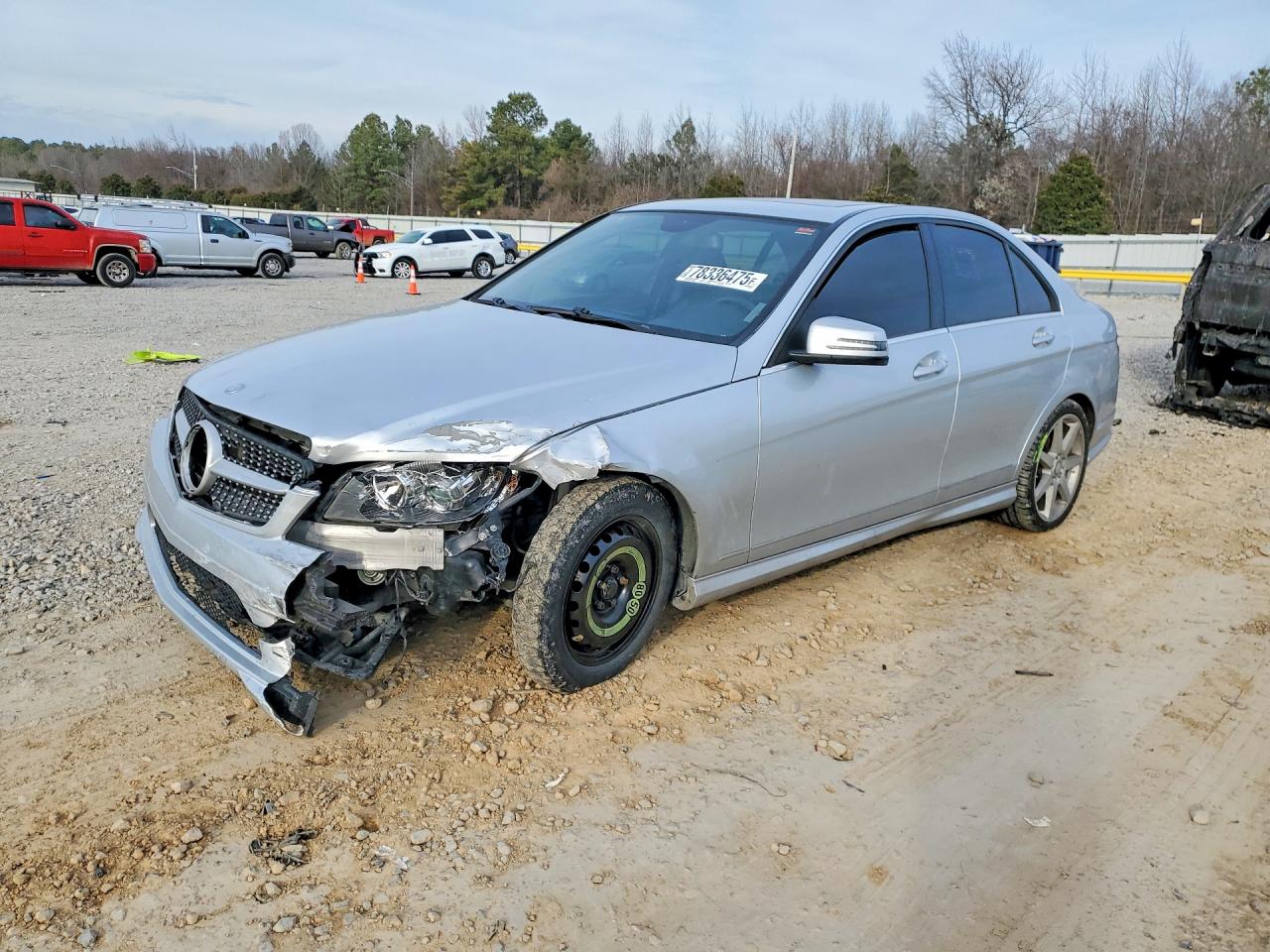 2011 Mercedes-benz C 300 Серебряный vin: WDDGF5EB5BA460732