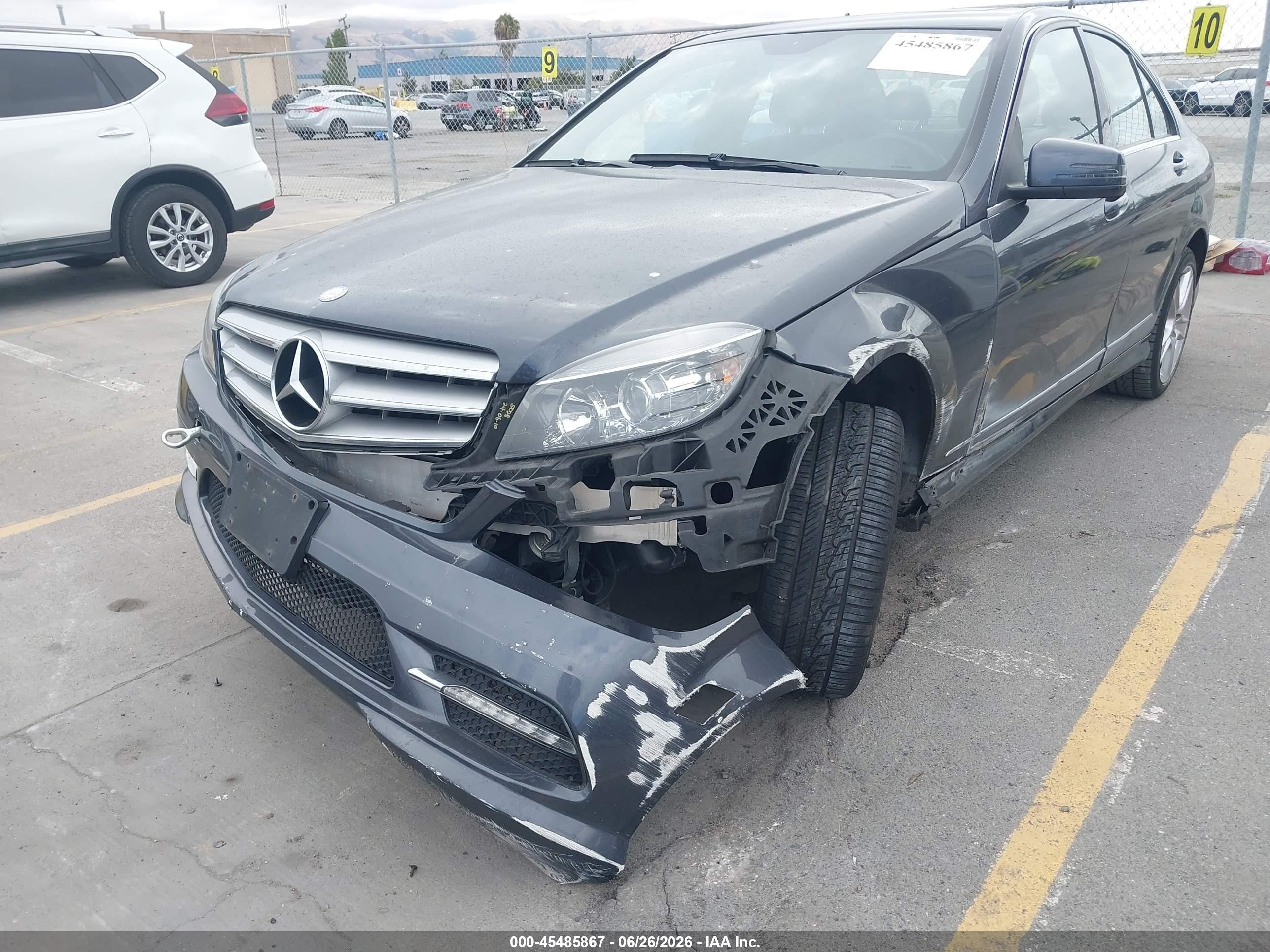 2011 Mercedes-benz C 300 Sport Gray vin: WDDGF5EB5BR141834