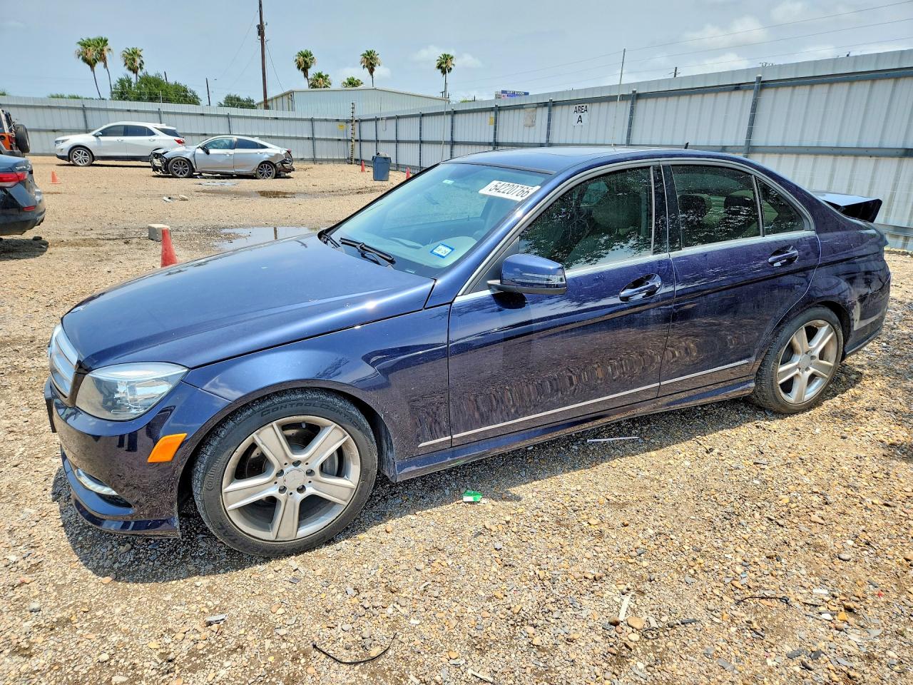 2011 Mercedes-benz C 300 Blue vin: WDDGF5EB5BR173022