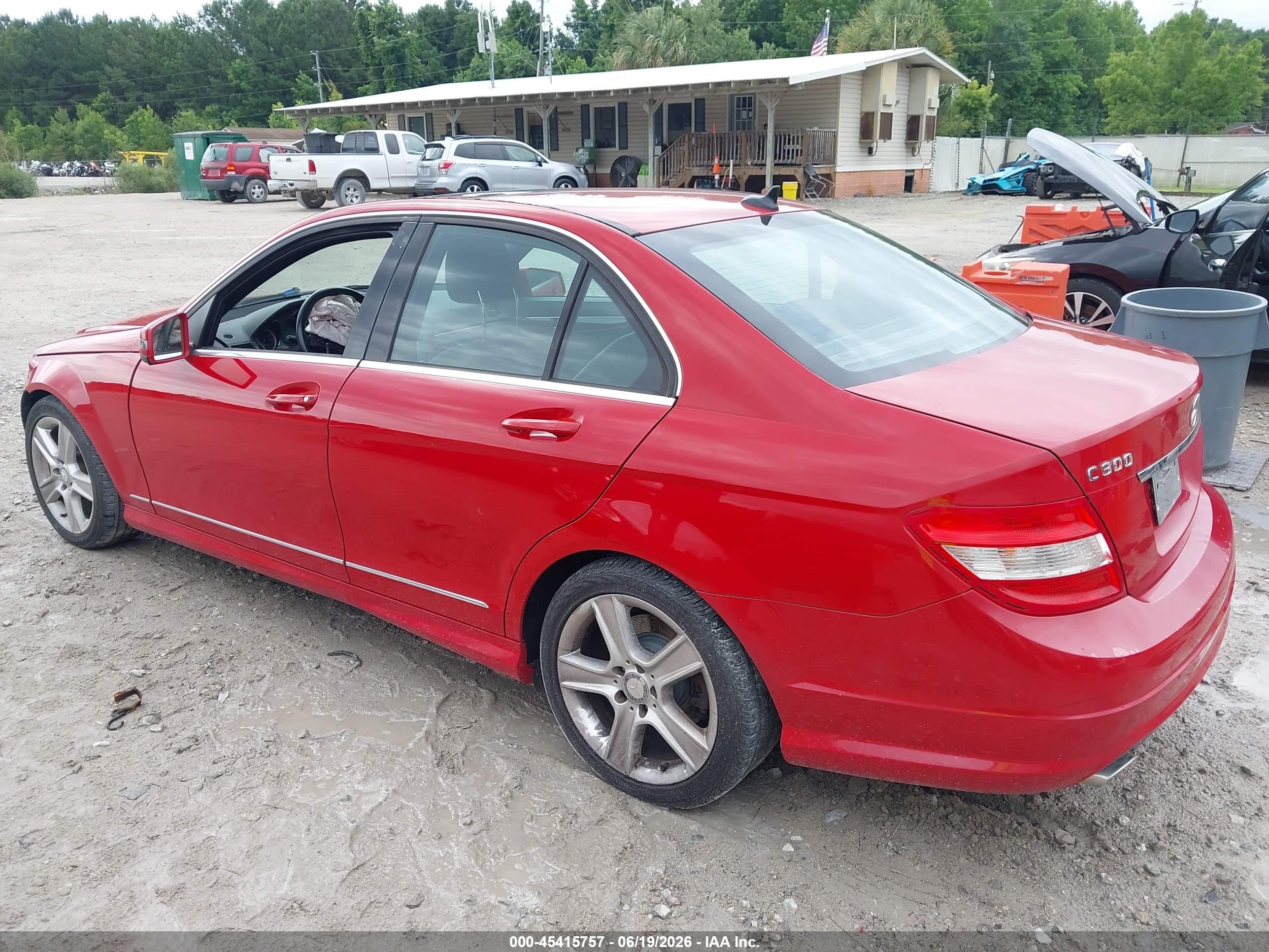 2010 Mercedes-benz C 300 Luxury/sport Красный vin: WDDGF5EB6AF372158