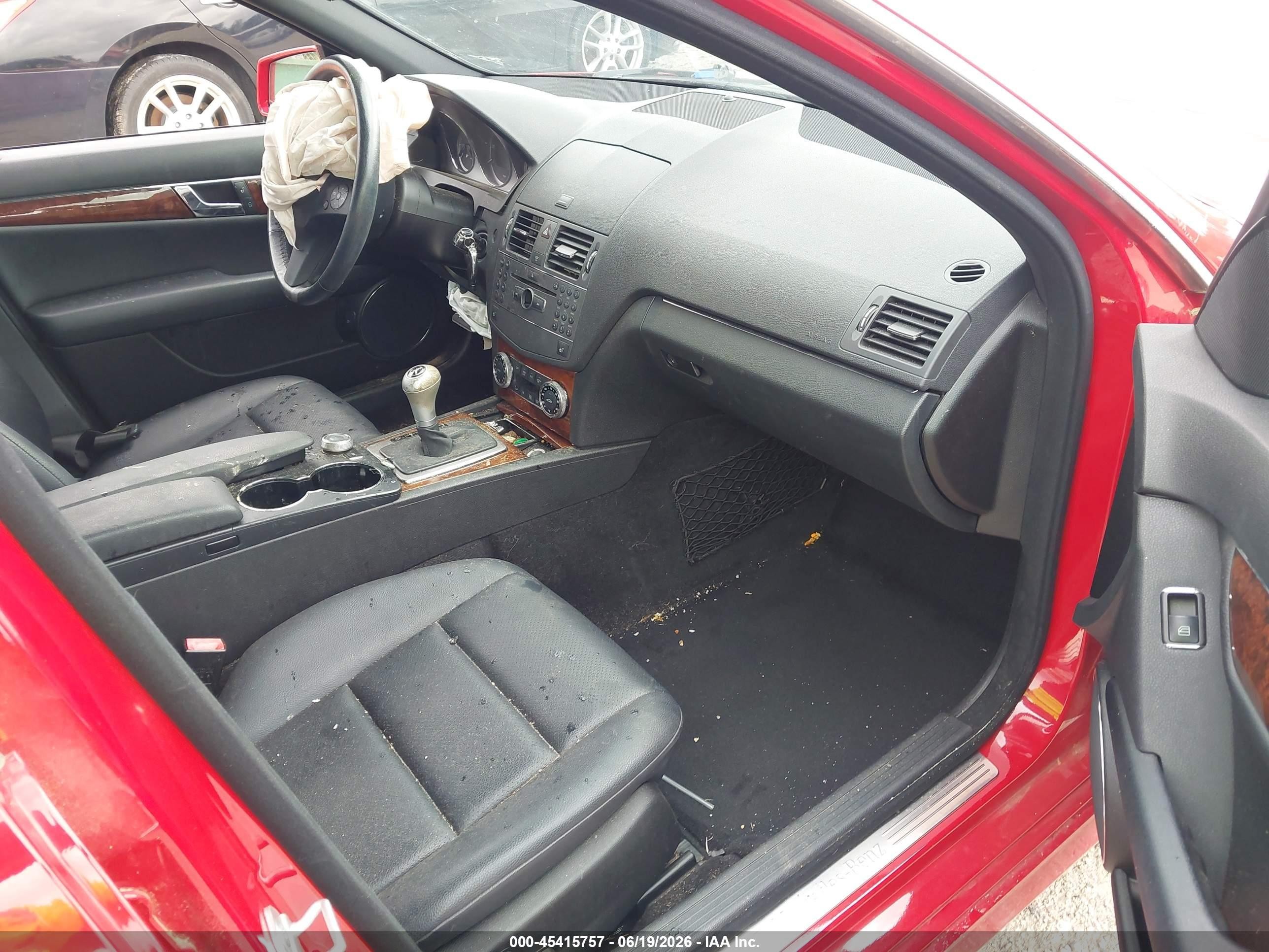 2010 Mercedes-benz C 300 Luxury/sport Красный vin: WDDGF5EB6AF372158