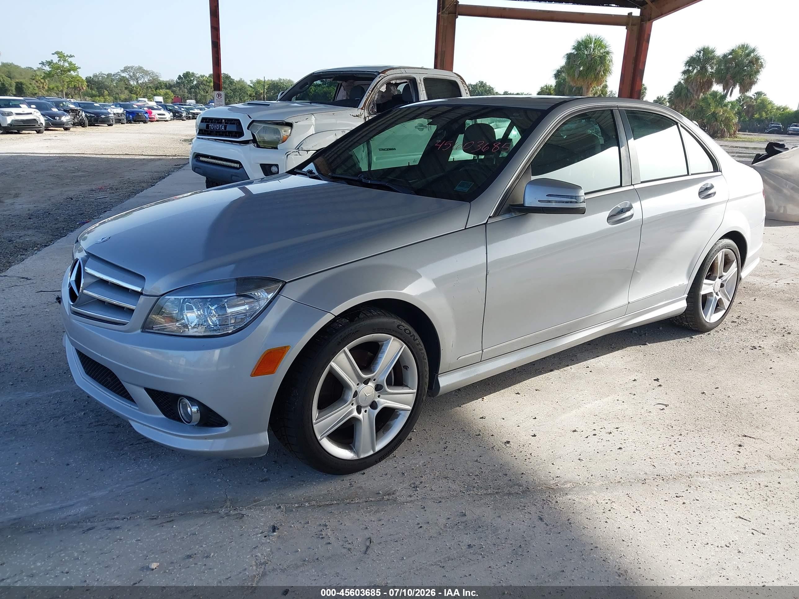 2010 Mercedes-benz C 300 Sport Silver vin: WDDGF5EB6AF381040