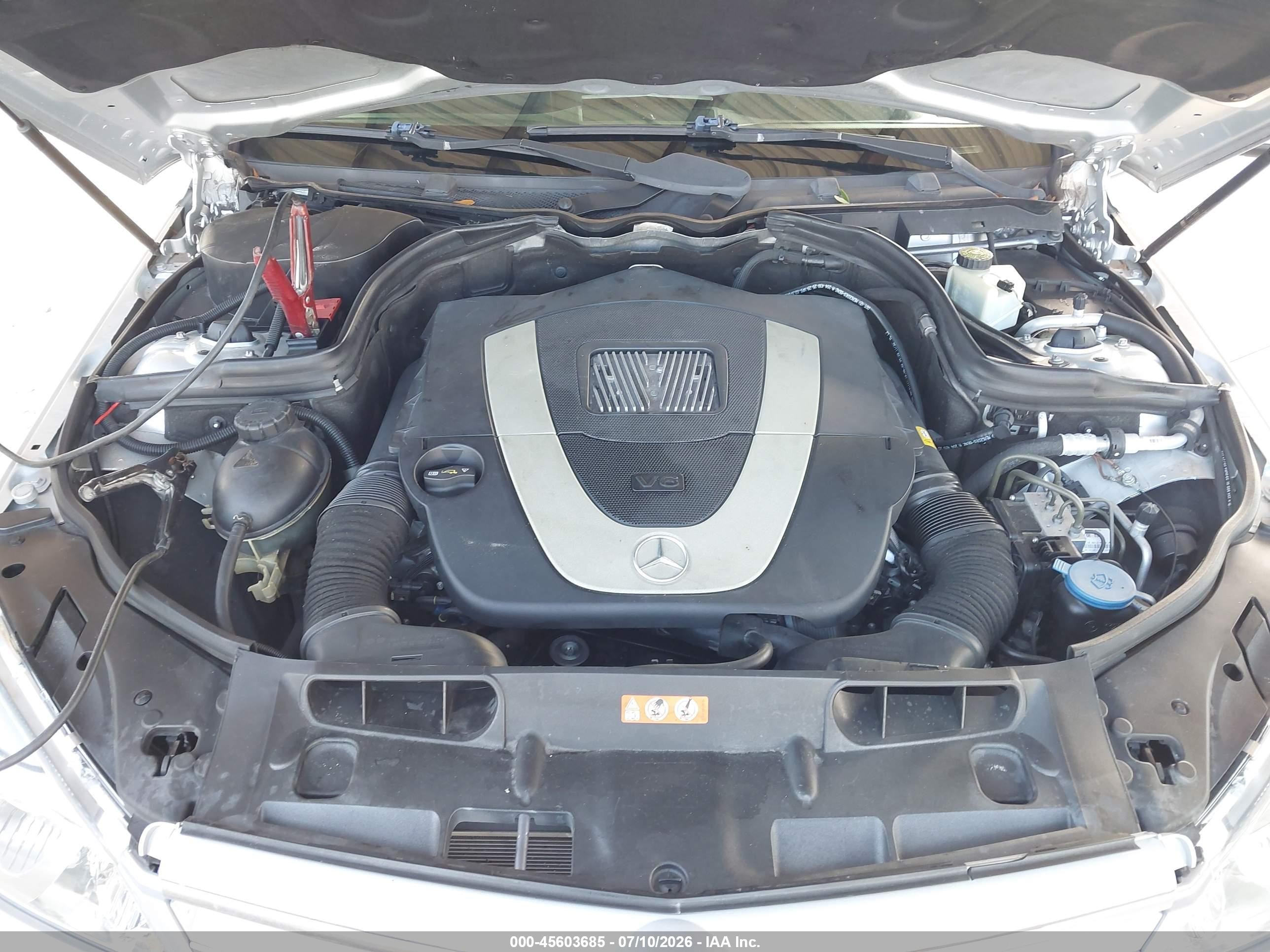 2010 Mercedes-benz C 300 Sport Silver vin: WDDGF5EB6AF381040
