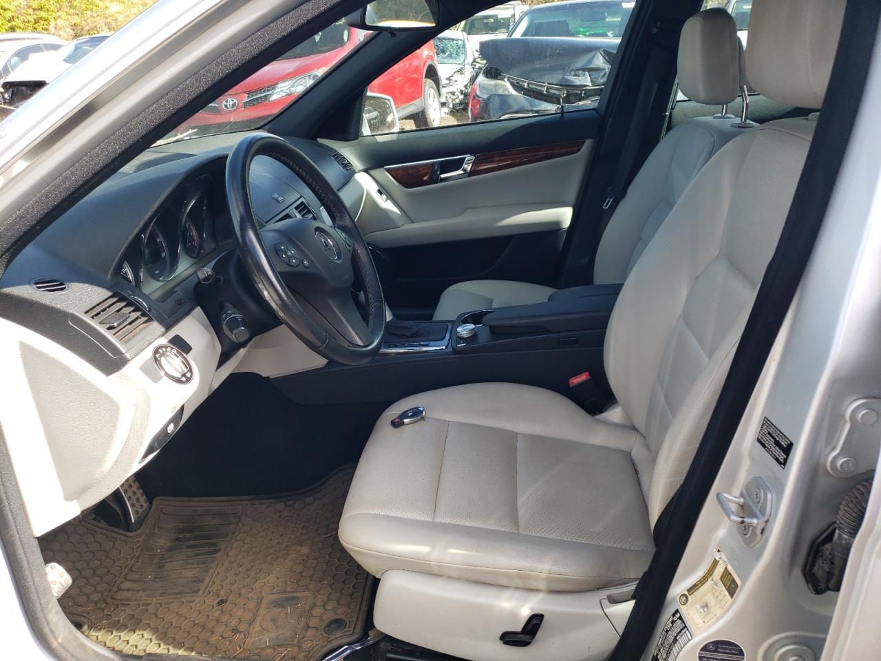 2010 Mercedes-benz C 300 Silver vin: WDDGF5EB6AF429362