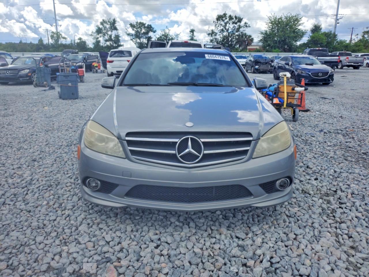 2010 Mercedes-benz C 300 Gray vin: WDDGF5EB6AR104547