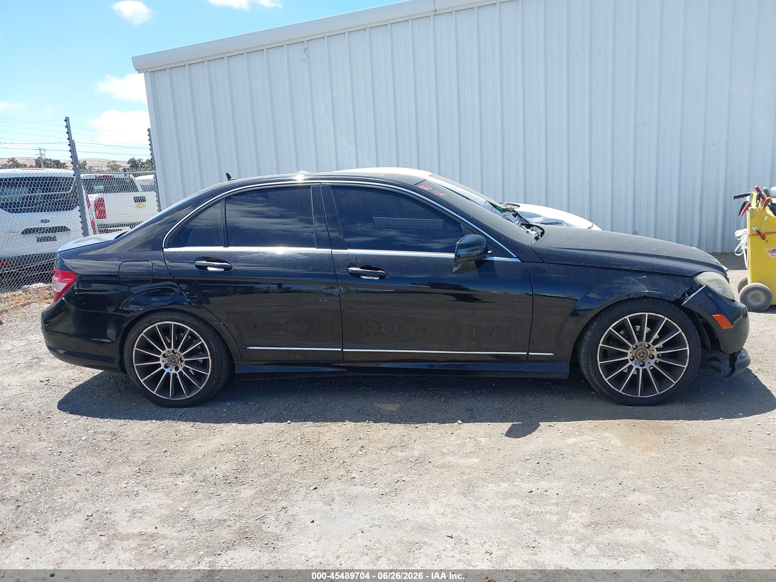 2010 Mercedes-benz C 300 Luxury/sport Black vin: WDDGF5EB6AR110560