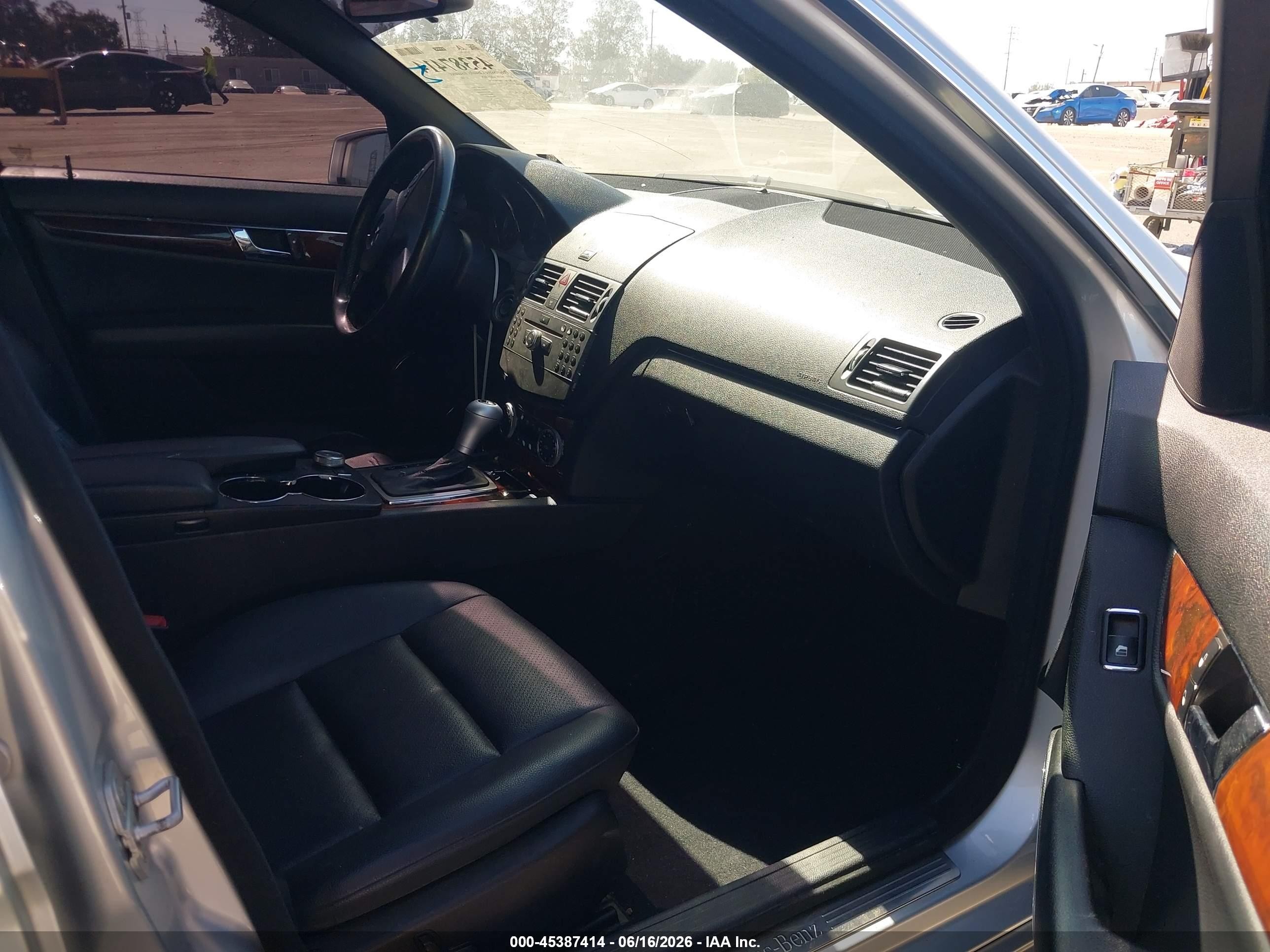 2010 Mercedes-benz C 300 Luxury/sport Gray vin: WDDGF5EB6AR110770
