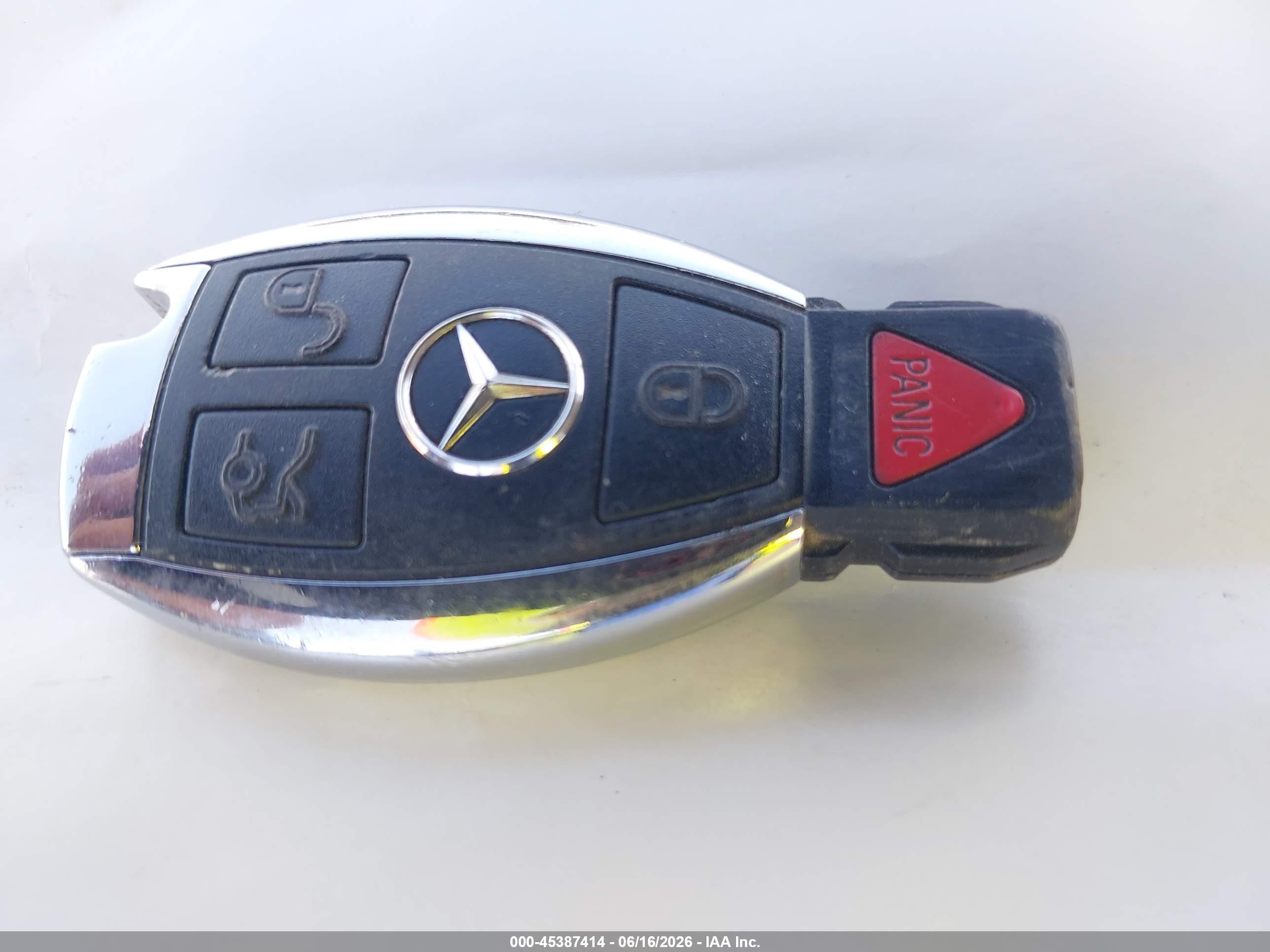 2010 Mercedes-benz C 300 Luxury/sport Gray vin: WDDGF5EB6AR110770