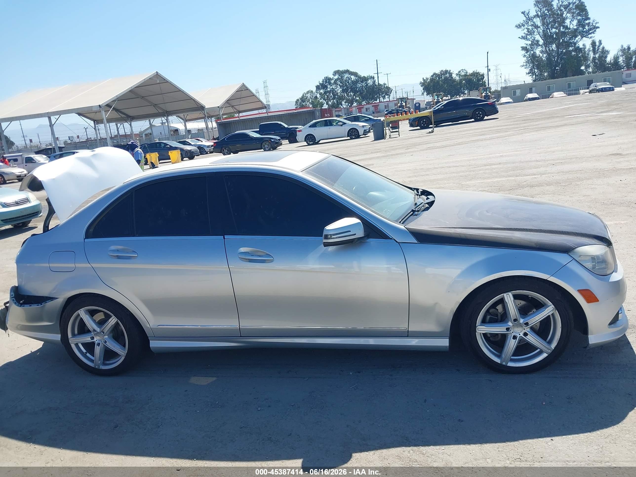 2010 Mercedes-benz C 300 Luxury/sport Gray vin: WDDGF5EB6AR110770