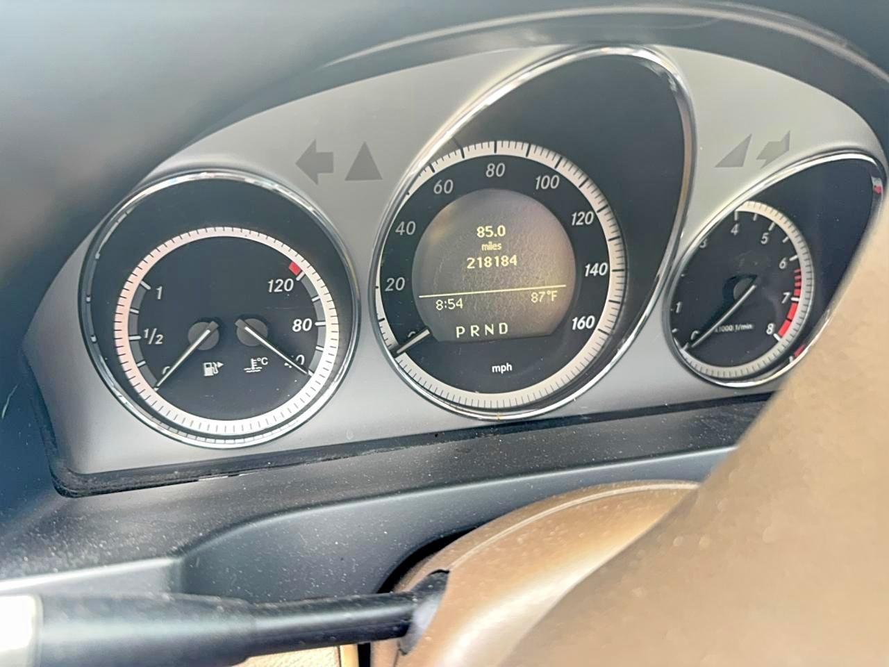 2010 Mercedes-benz C 300 Blue vin: WDDGF5EB6AR122918
