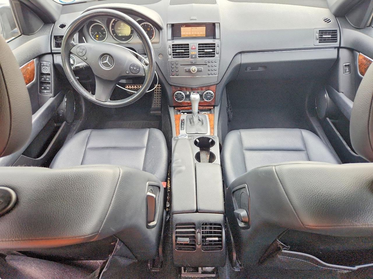 2010 Mercedes-benz C 300 Black vin: WDDGF5EB6AR123390