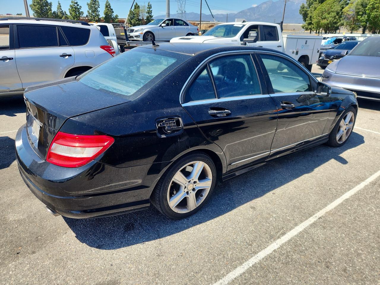 2010 Mercedes-benz C 300 Black vin: WDDGF5EB6AR128251