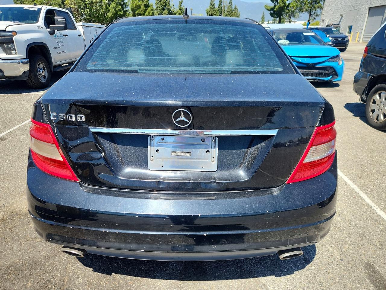 2010 Mercedes-benz C 300 Black vin: WDDGF5EB6AR128251